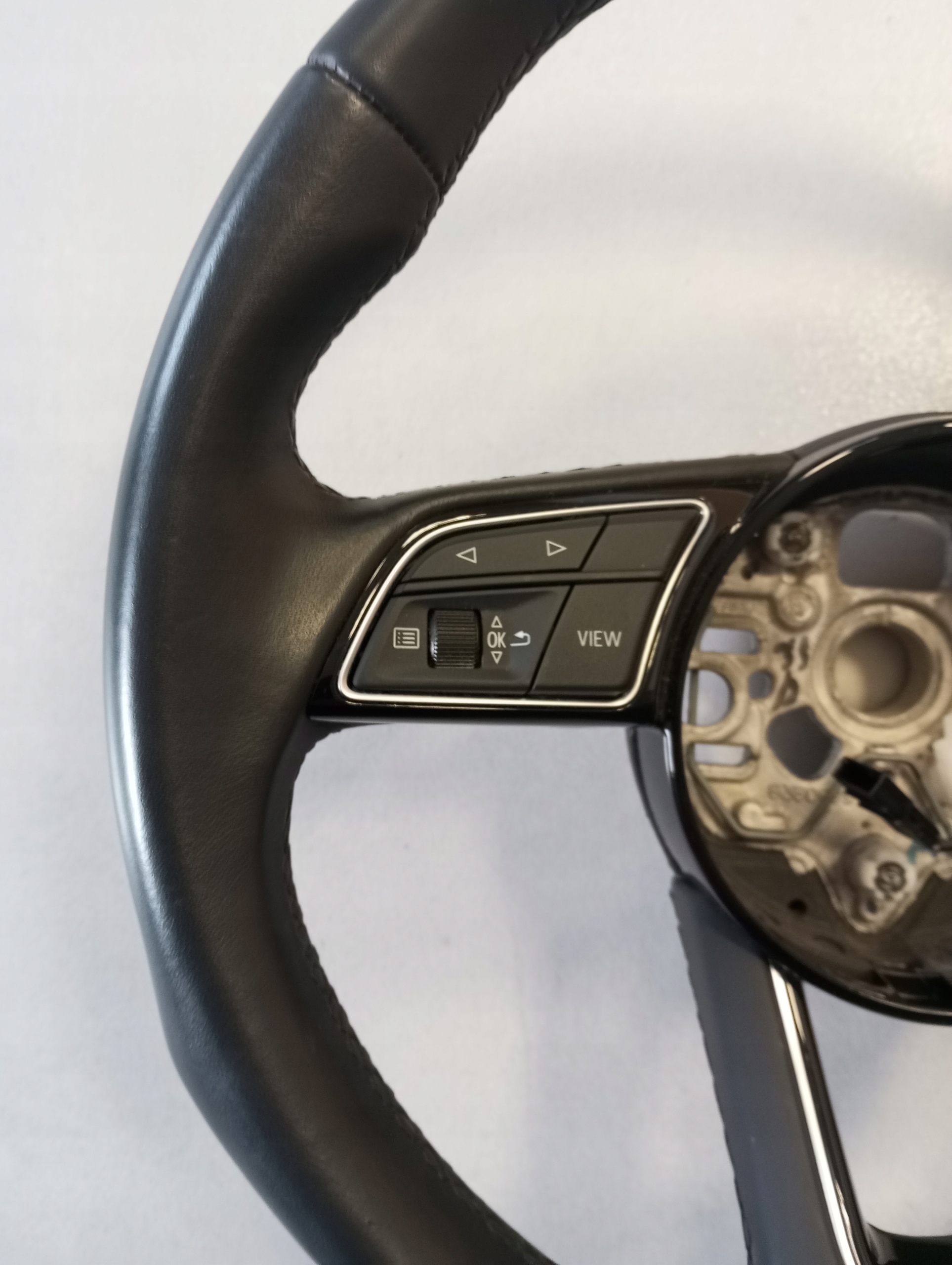 volant AUDI A1 82A