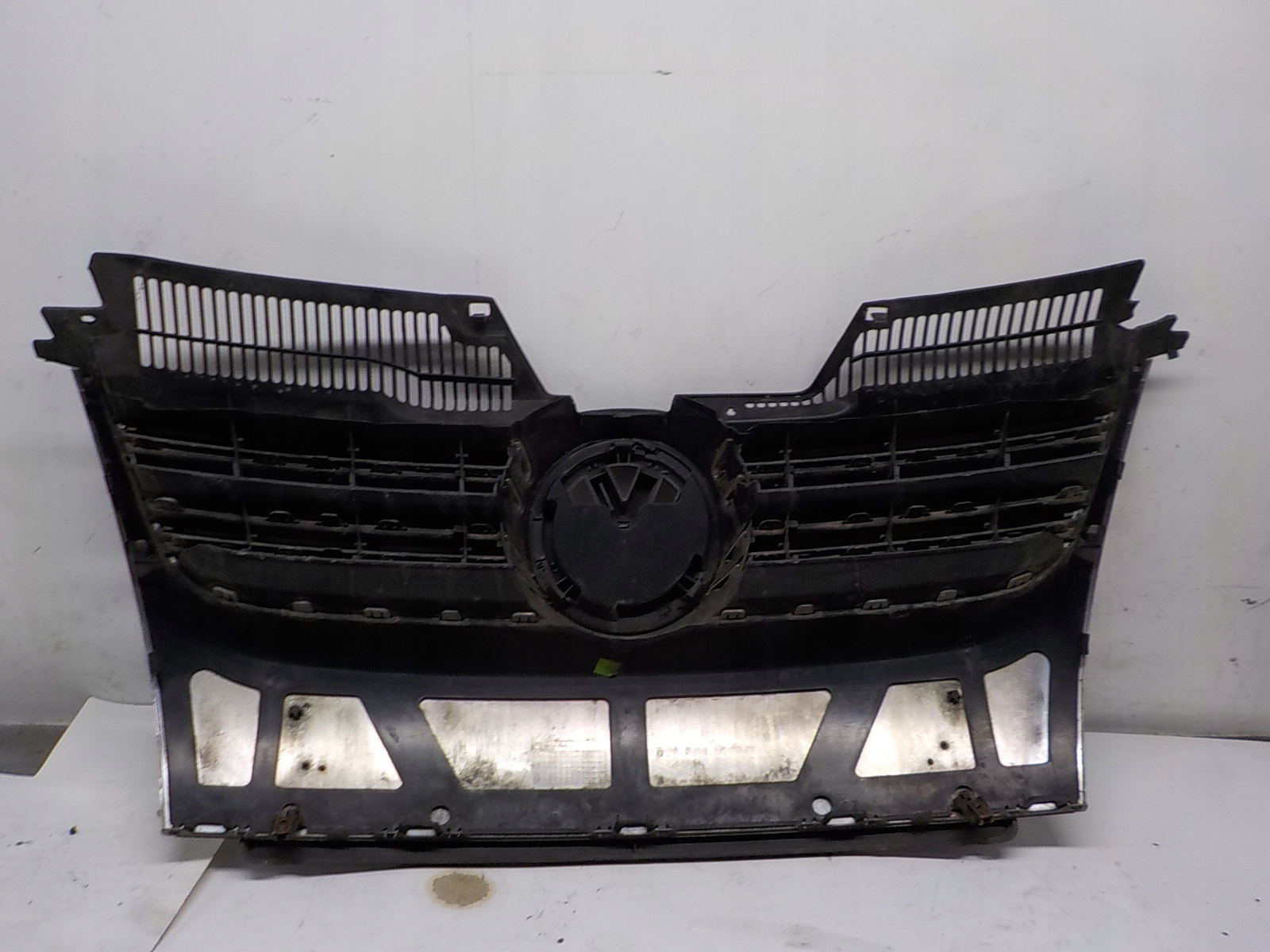 VW GOLF V KOMBI JETTA grill grille radiator