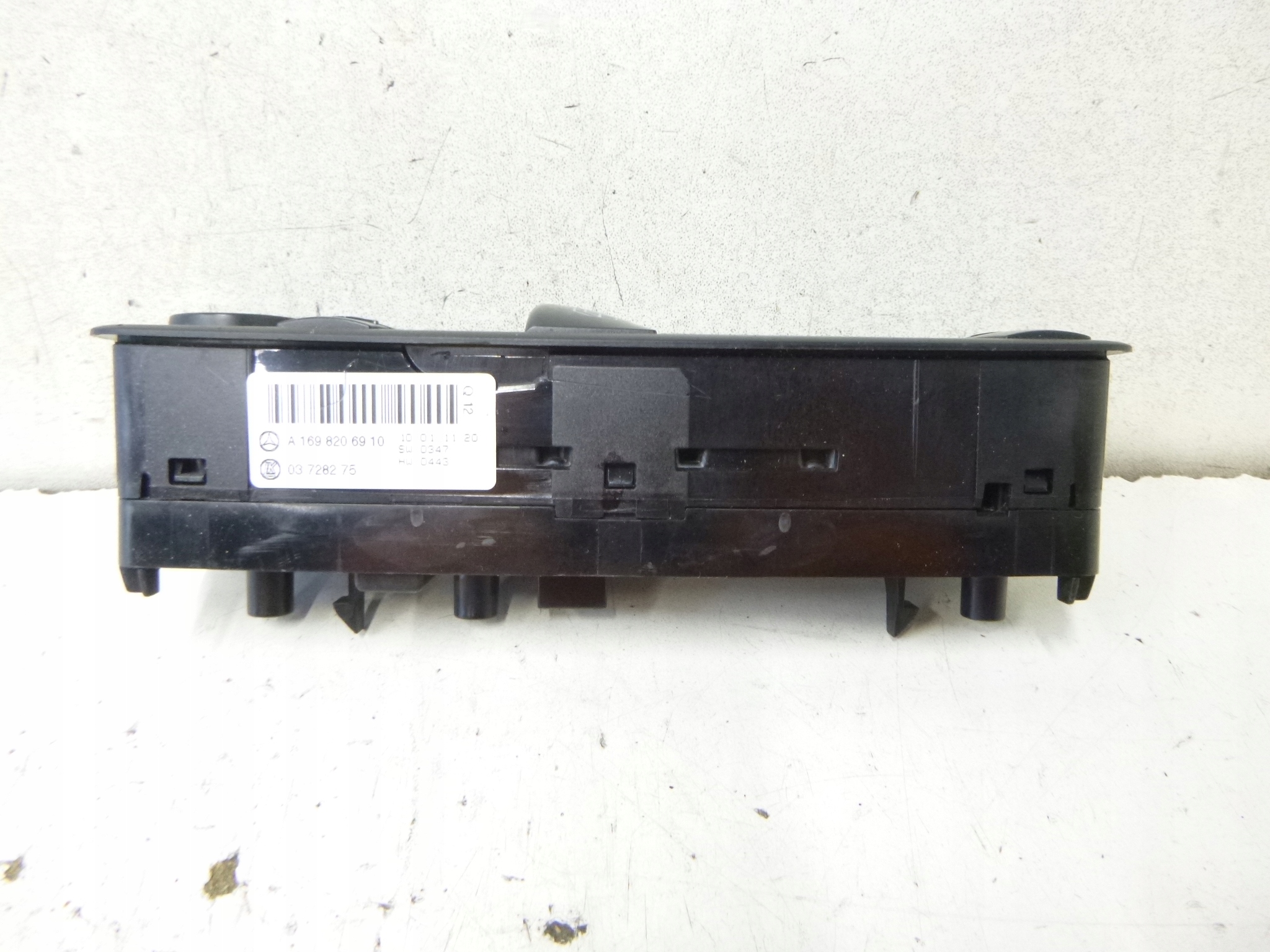 switch panel of the window left Mercedes W245 2009r.