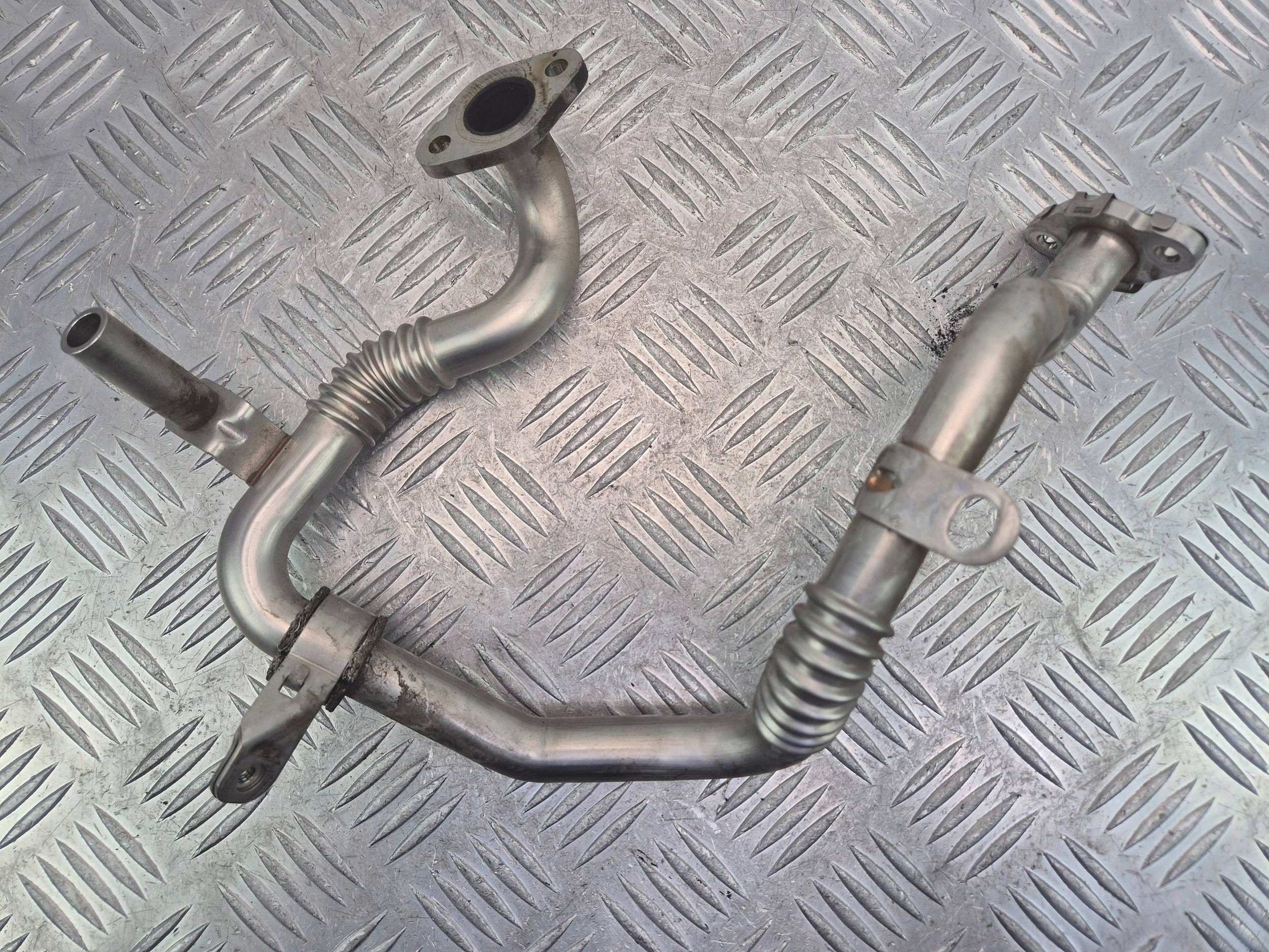 Mercedes E200 CGI W212 oil filter holder A2711401212