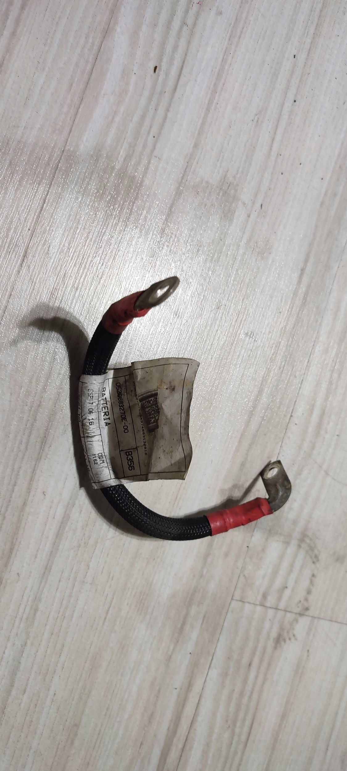 Fiat Tipo 2018 plus / terminal / cable battery