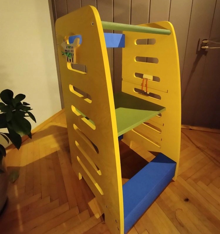 KITCHEN HELPER, POMOCNIK KUCHENNY wysyłka skręcony Szerokość siedziska 40 cm