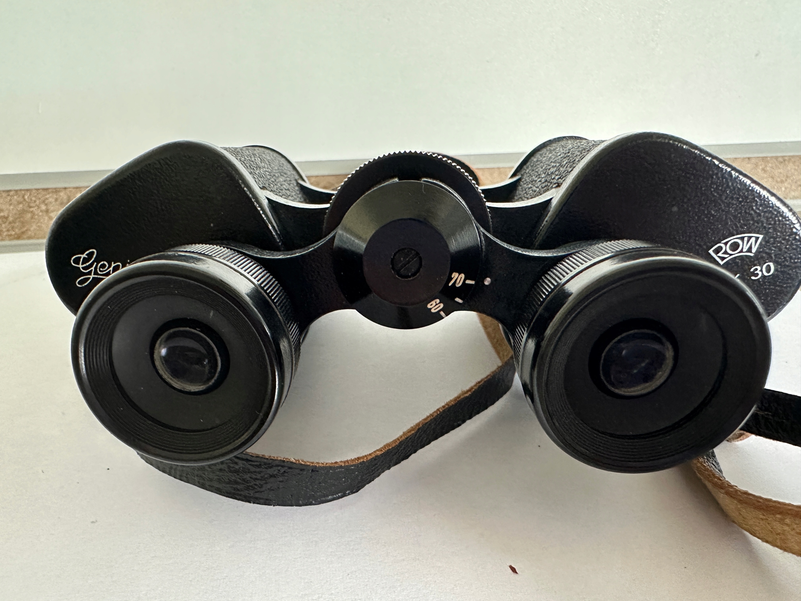 LORNETKA DDR GENIA ROW 8X30