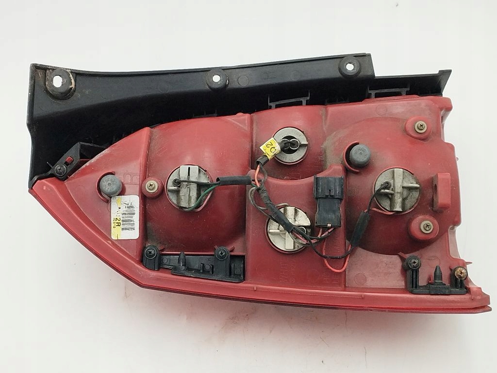 Hyundai Tucson and 1 light right rear part rear