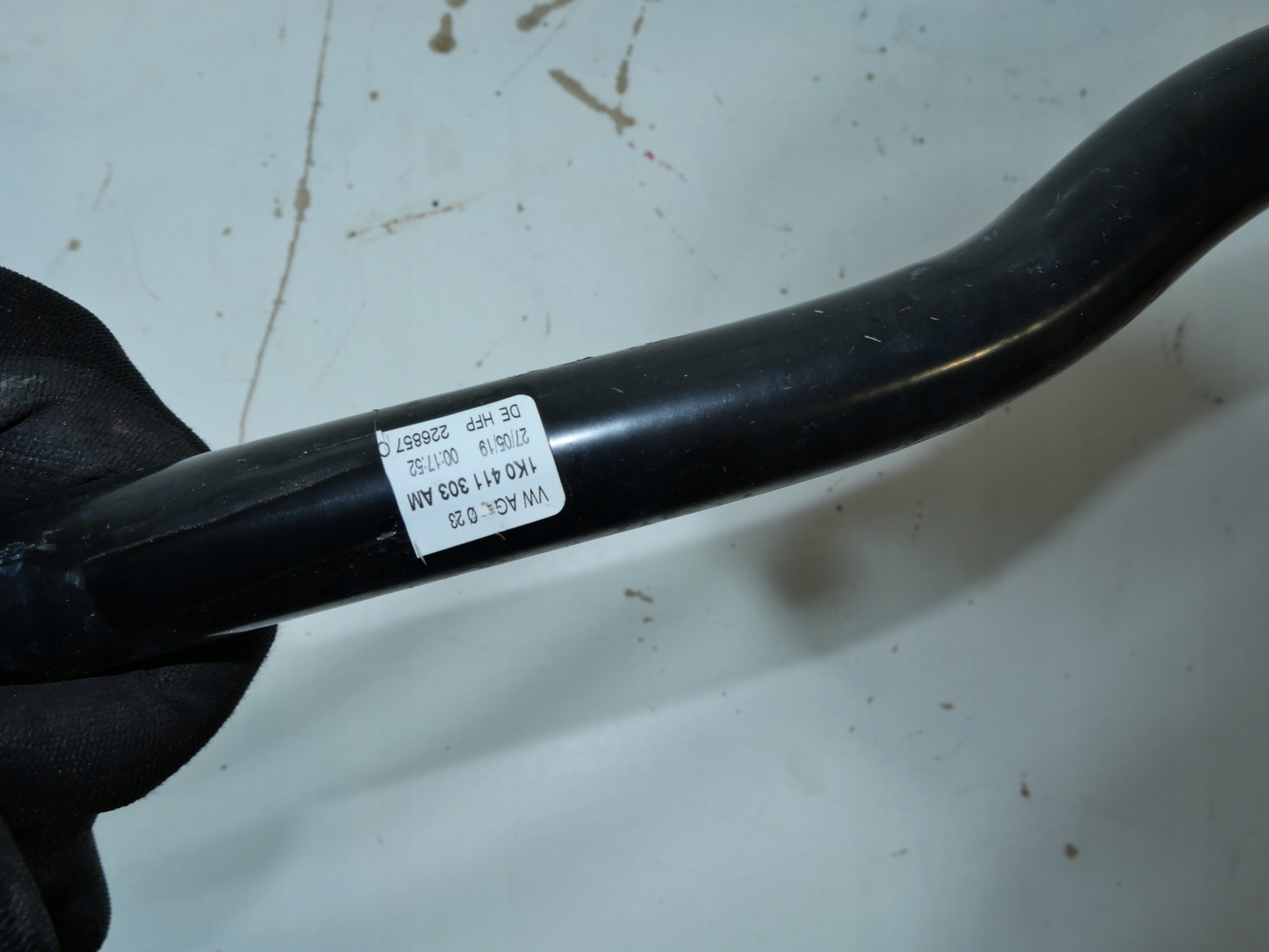 bar STABILIZATOR front VW TOURAN 1K0411303AM