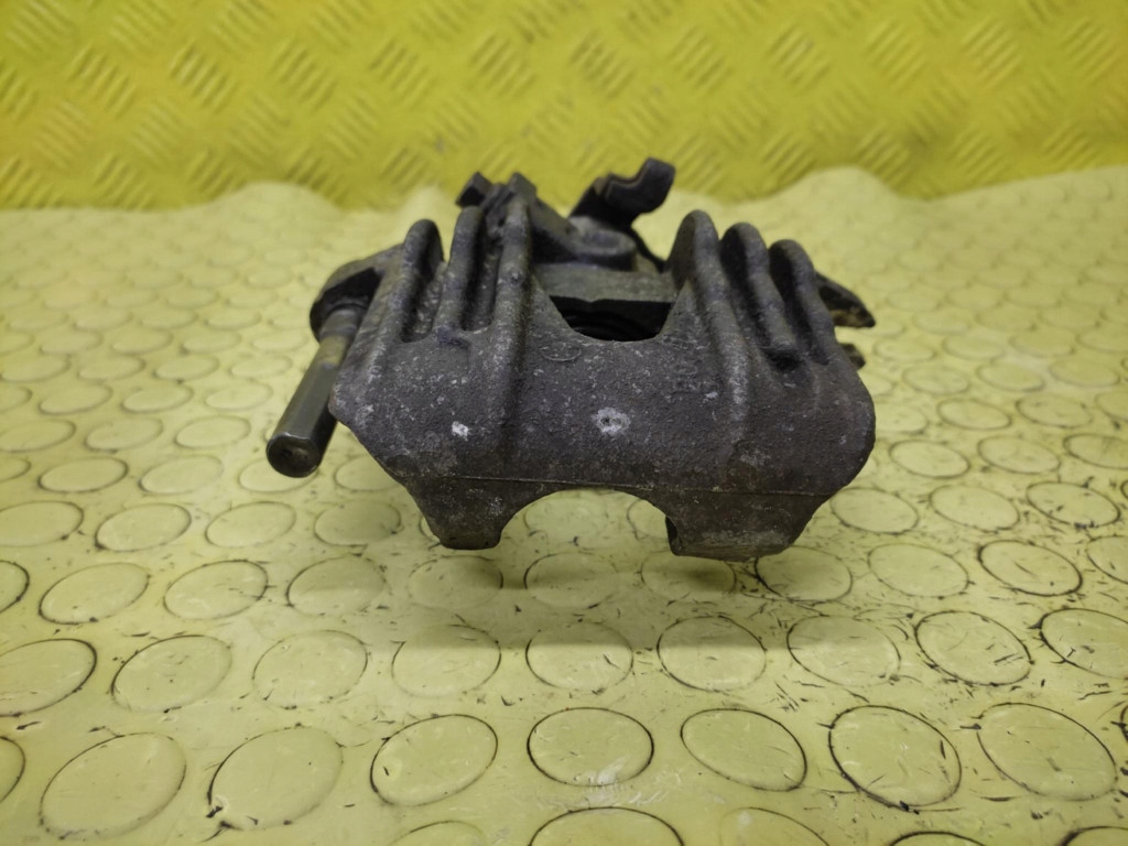 OPEL ZAFIRA A 2.0 DTI caliper brake left rear part