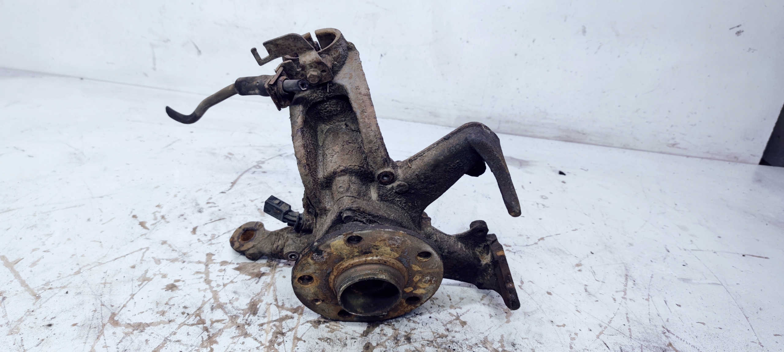 swing right front AUDI A3 8P VW SEAT SKODA