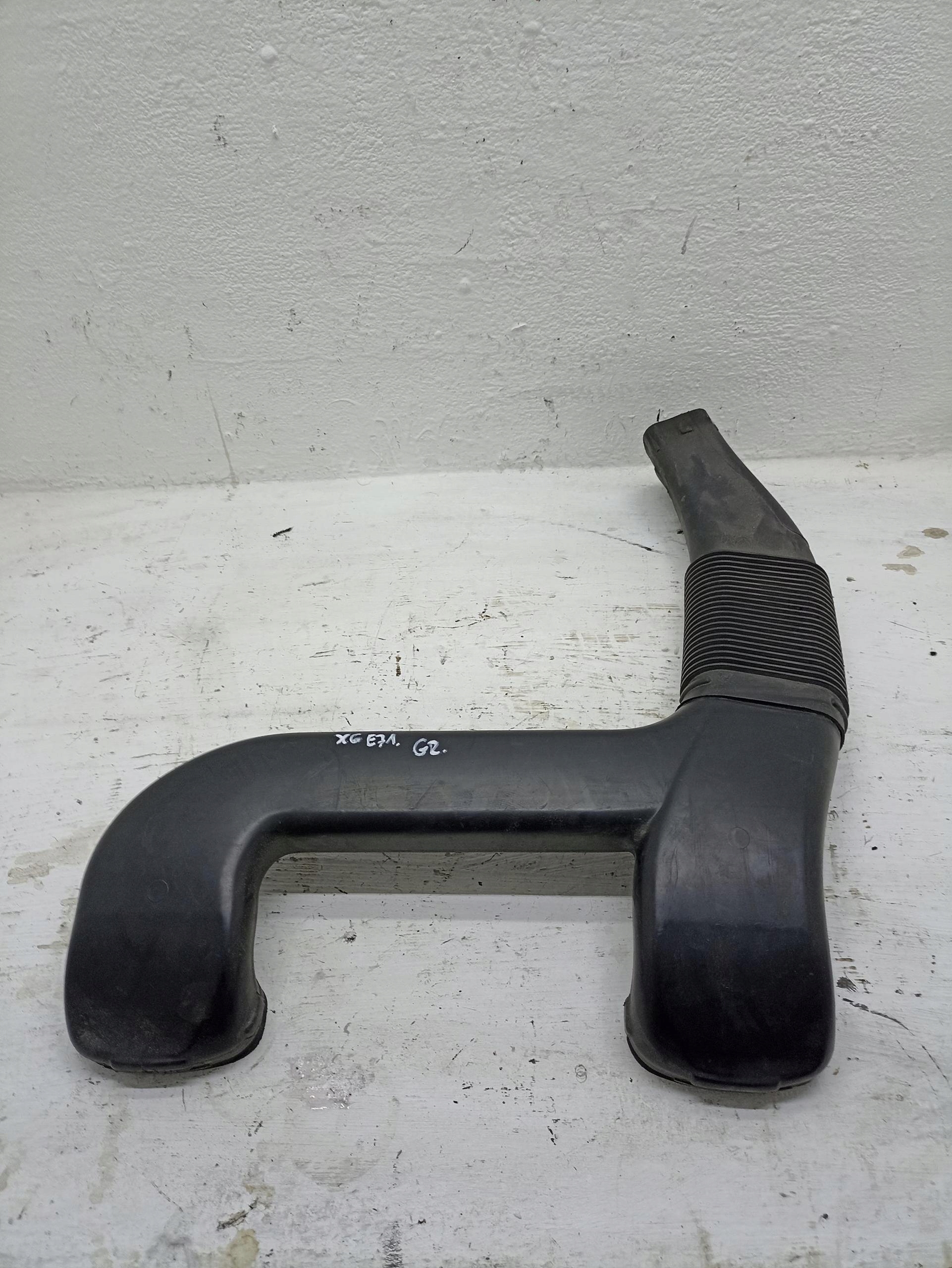 drain pipe air hose BMW X6 E71 7812058