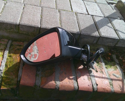 LUSTERKO VW GOLF VIII 5H 19- LEWE 13 PIN ZAMIENNIK