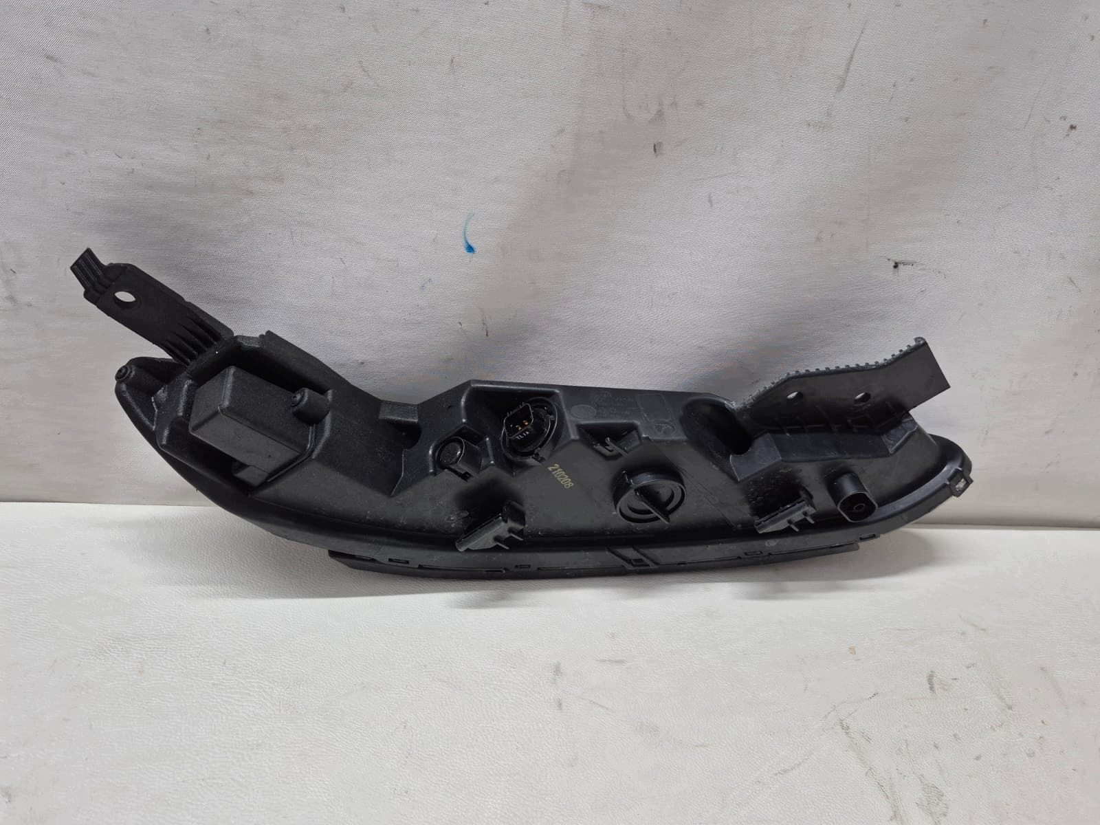 HYUNDAI KONA and LIFT 20- light left front front LED 92207-J9500
