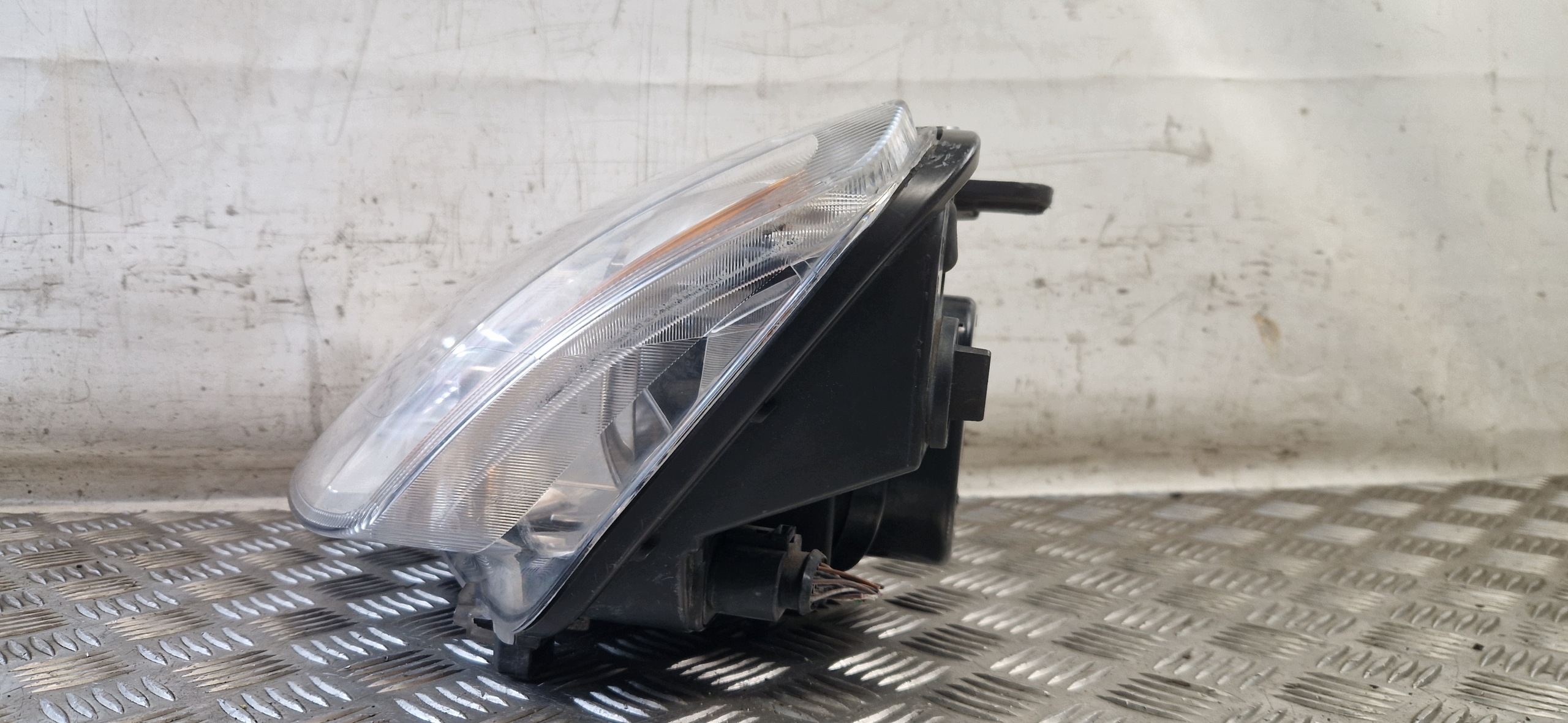 light left front FORD FOCUS X-MAX 2003r 3M51-13006-AG