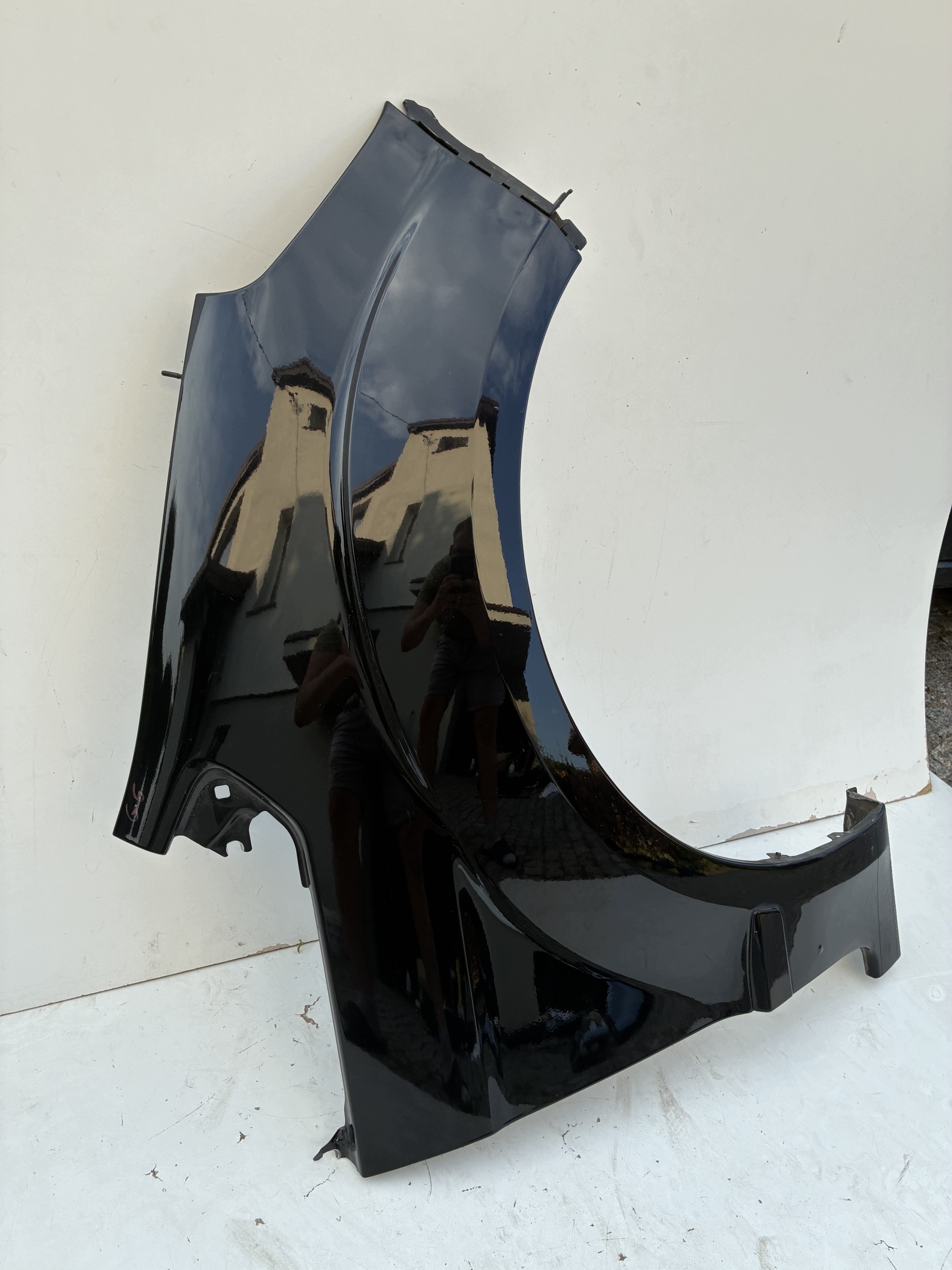 fender right front front Ford Galaxy Mk3 III G6 05-15r. ==OEM== Eu