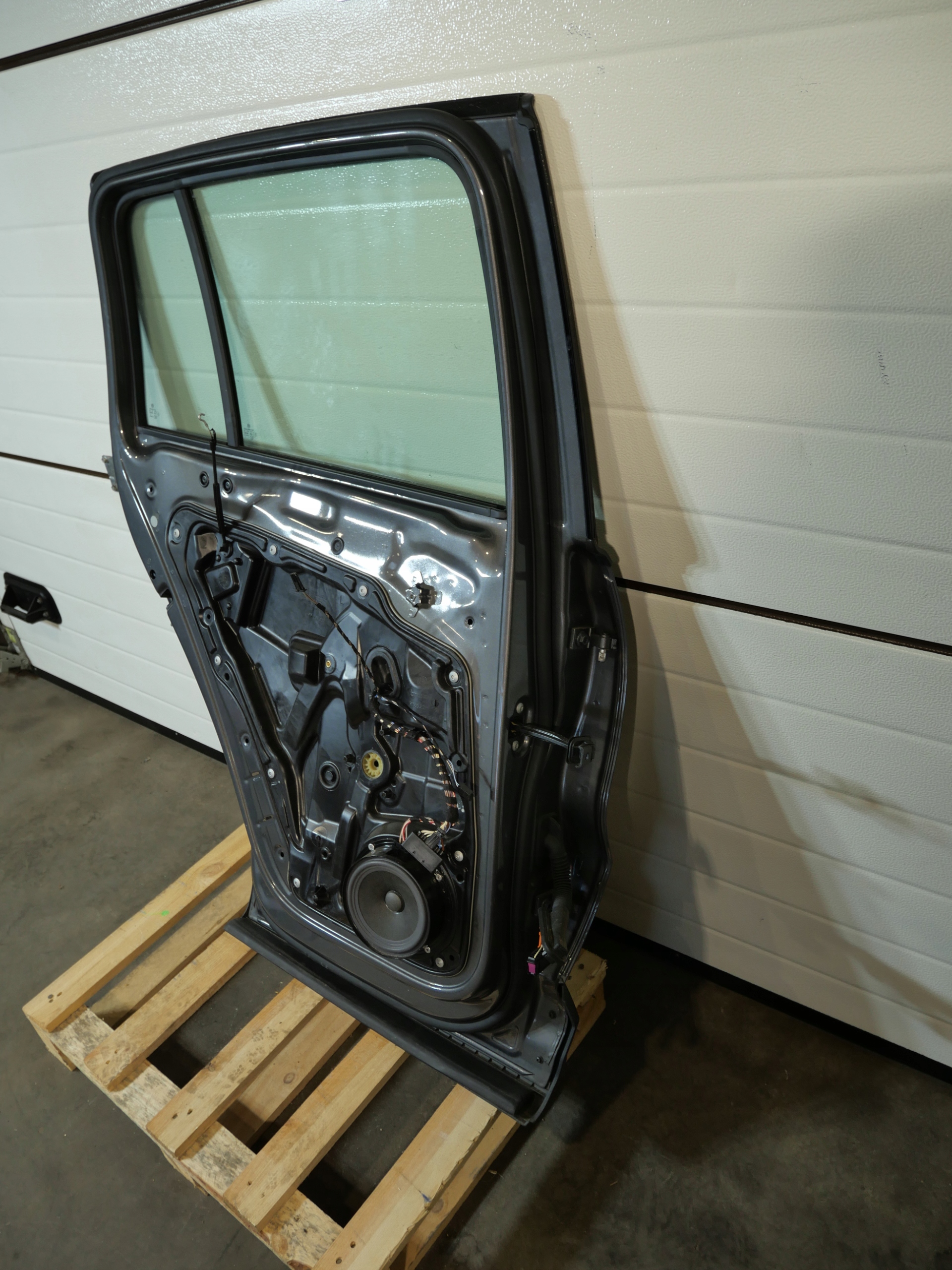Tür links heck VW TIGUAN komplet LD7R L