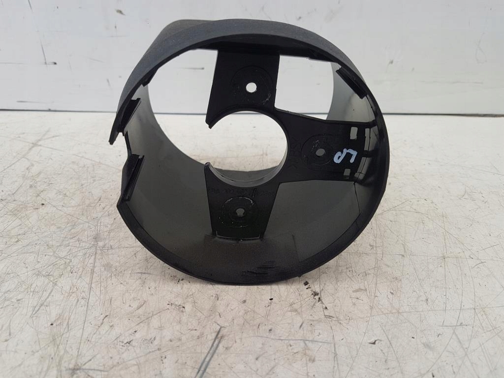 OSŁONA KOLUMNY KIEROWNICZEJ MERCEDES C W202 Typ samochodu Samochody osobowe