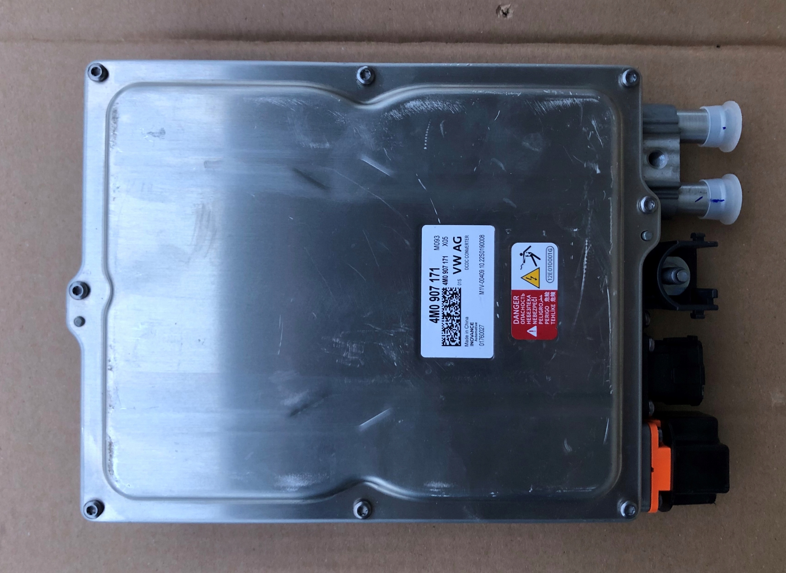 KONWERTER NAPIĘCIA AUDI VW 4M0907171