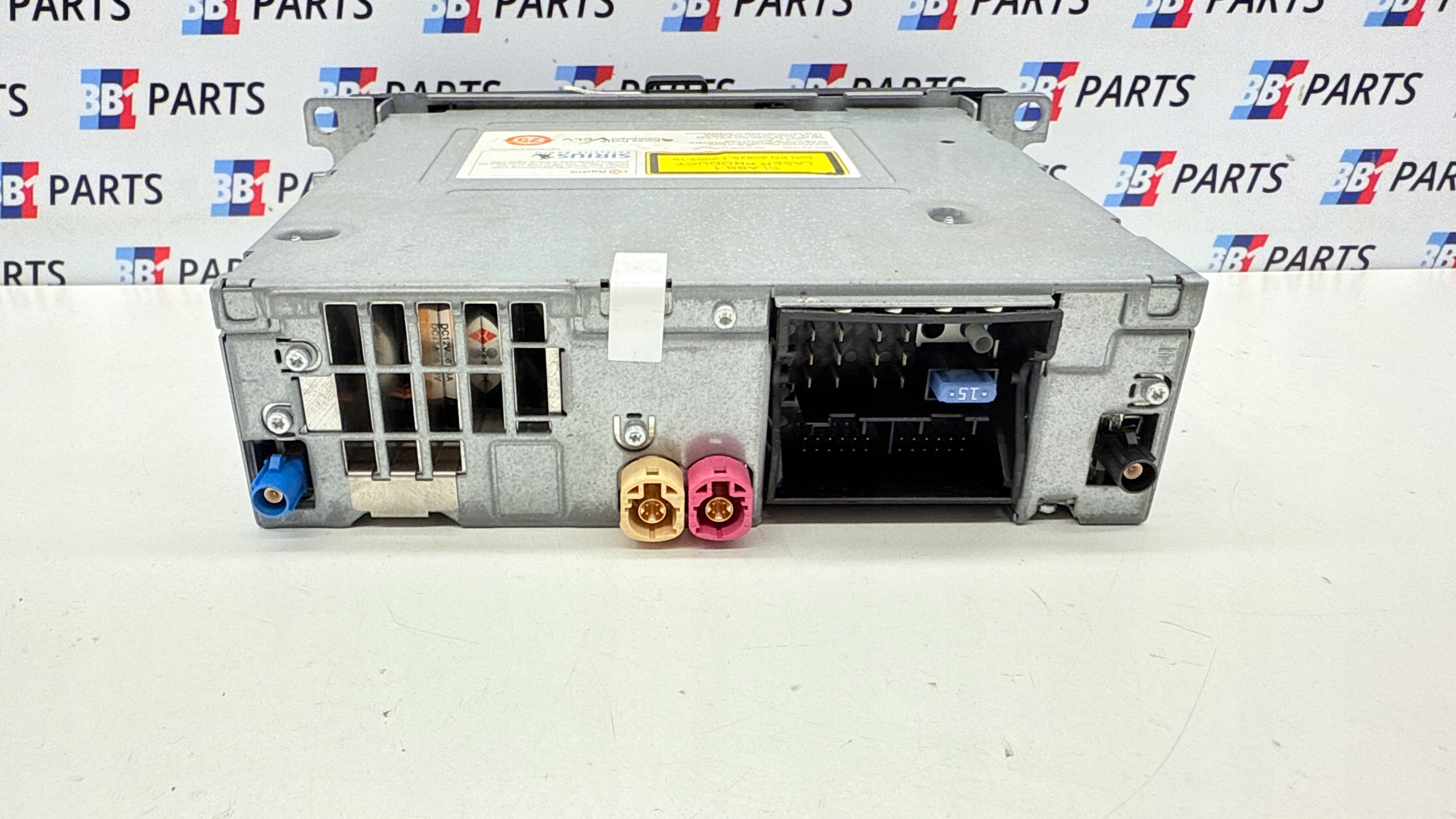 BMW E87 E90 E91 E92 E93 RADIO čitač navigacije CIC MID 9239323