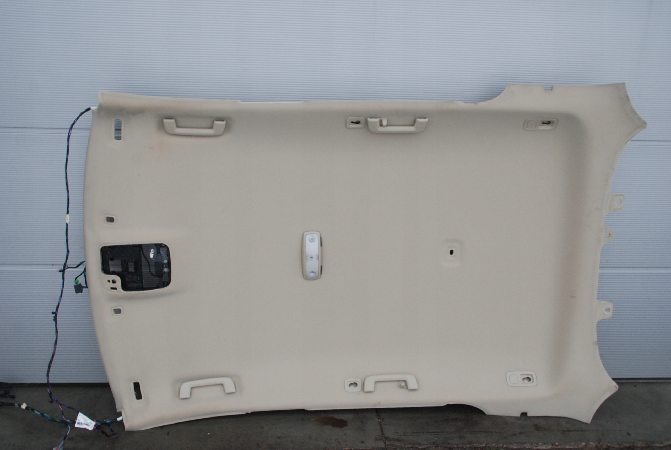 VOLVO XC60 PODSUFITKA 08-13R BEŻOWA