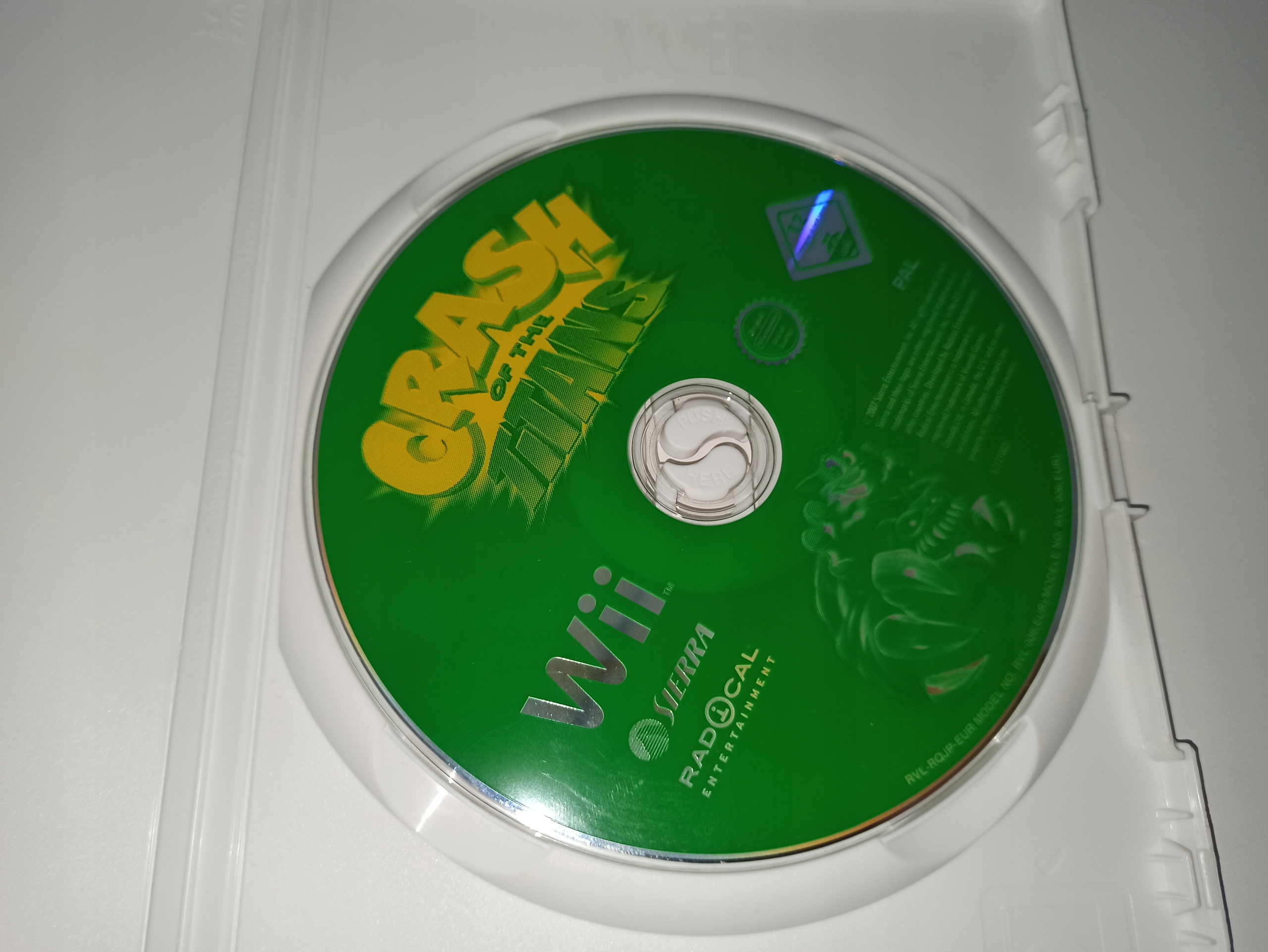 CRASH BANDICOOT CRASH OF THE TITANS platformówka Tematyka gry akcji