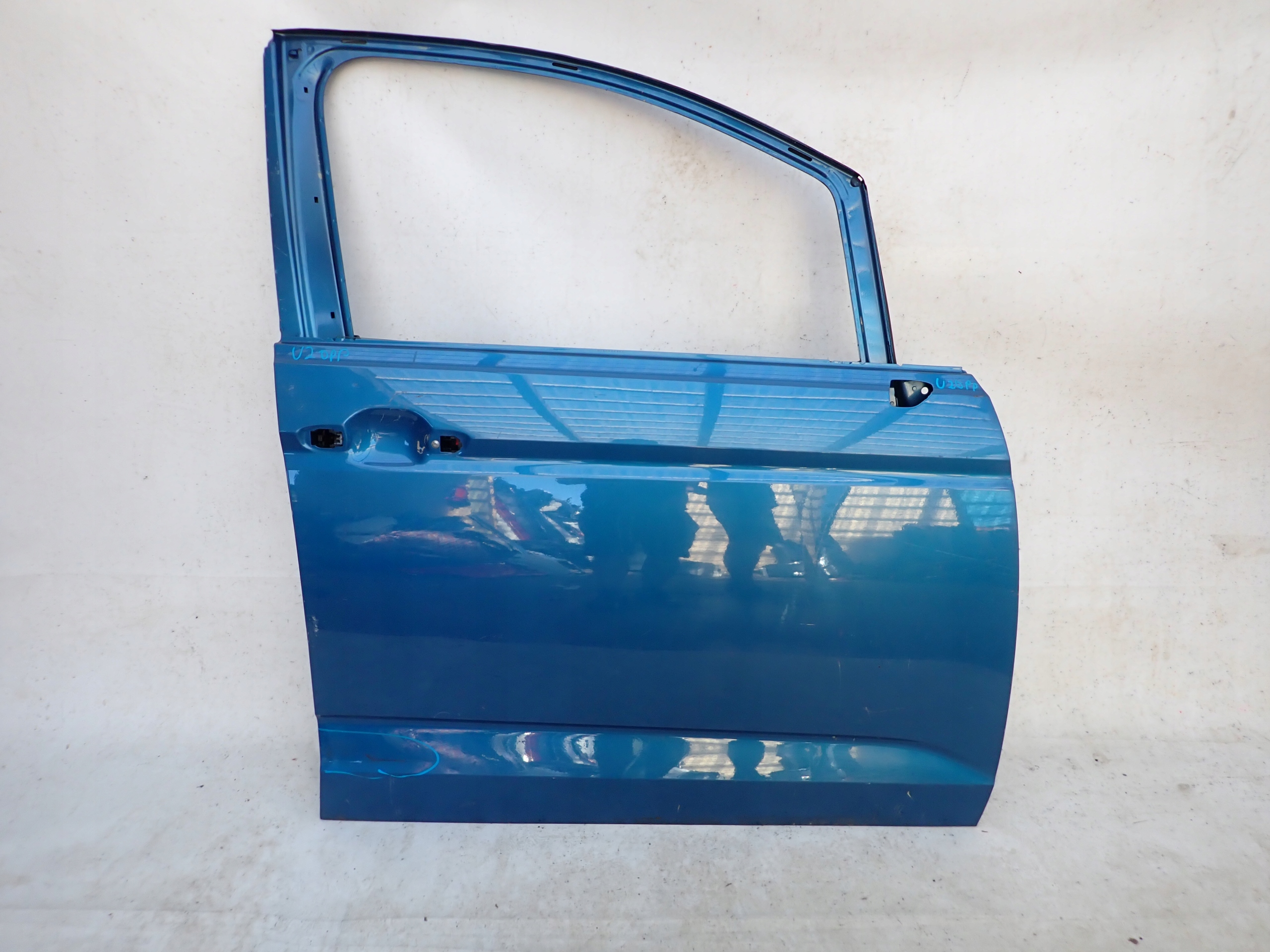 VW TOURAN II 5TA 15- door right front front + window lift