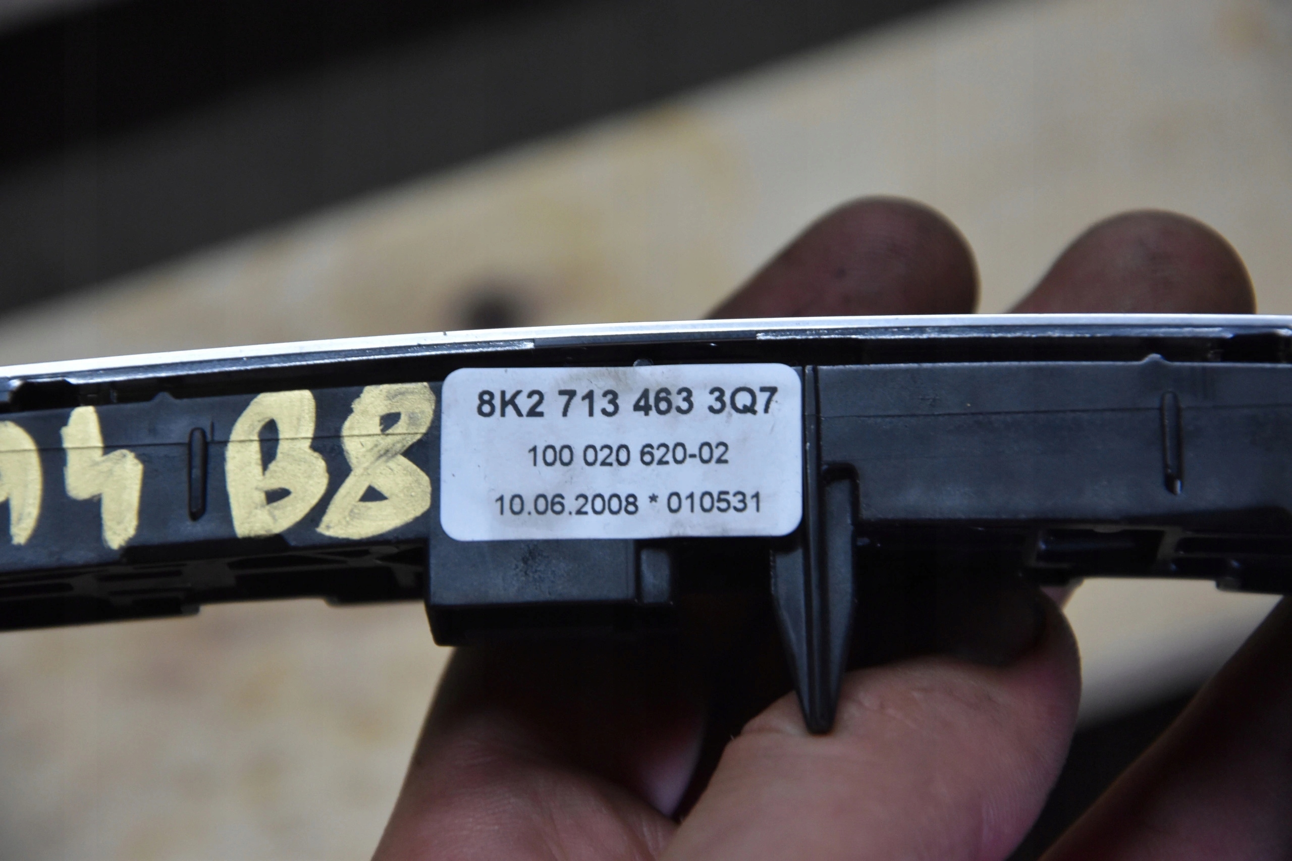 AUDI A4 B8 PANEL schalthebel getriebe 8K27134633Q7