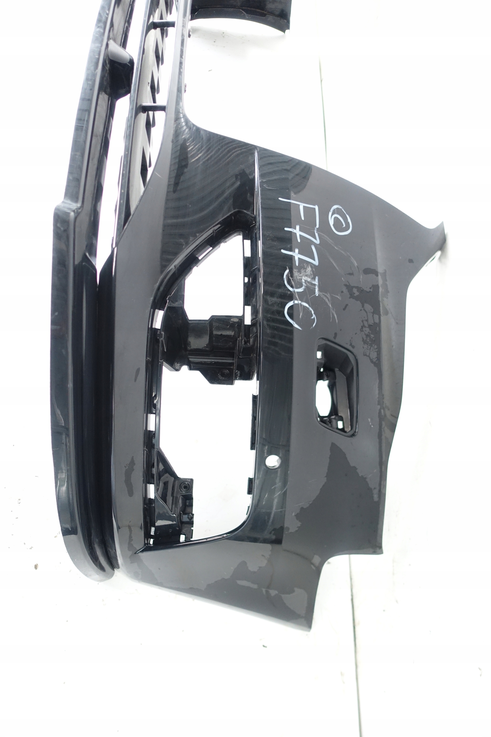 AUDI A3 8V 2013- bumper front front 8V3807437DE