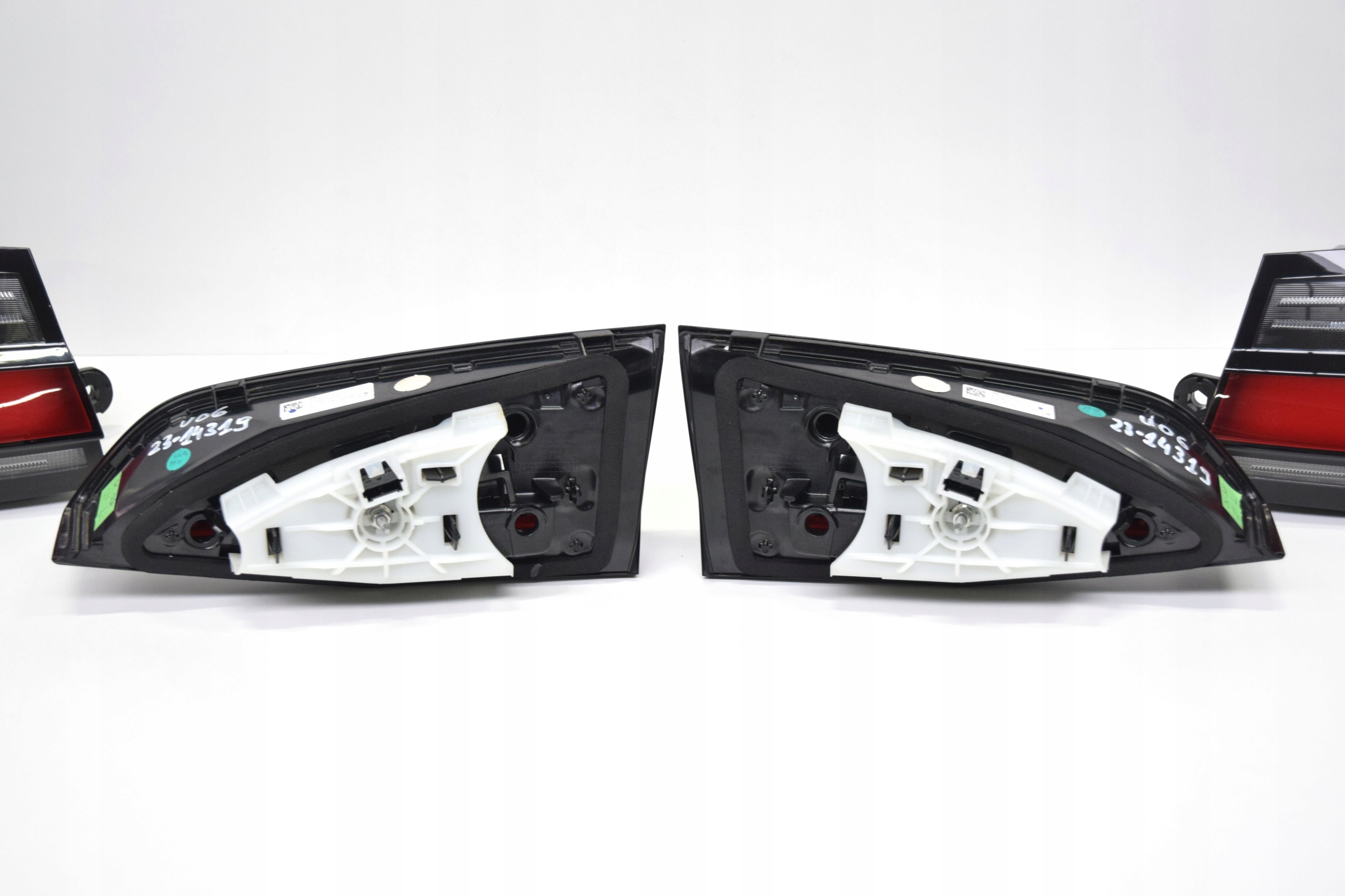 lights rear part rear. left right BMW 2 U06 LED