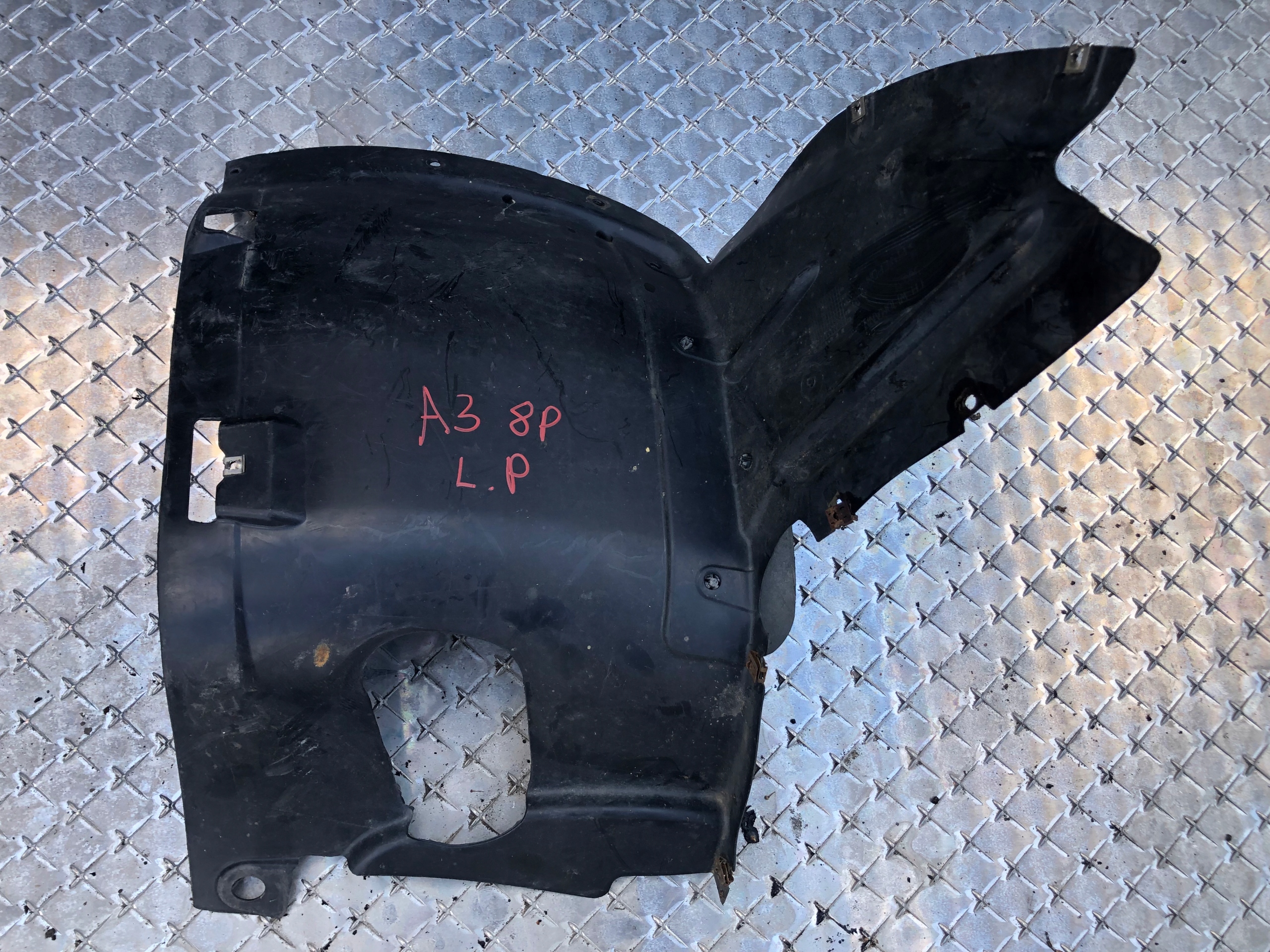 mudguard NOSEK left front AUDI A3 8P 8P0821191C