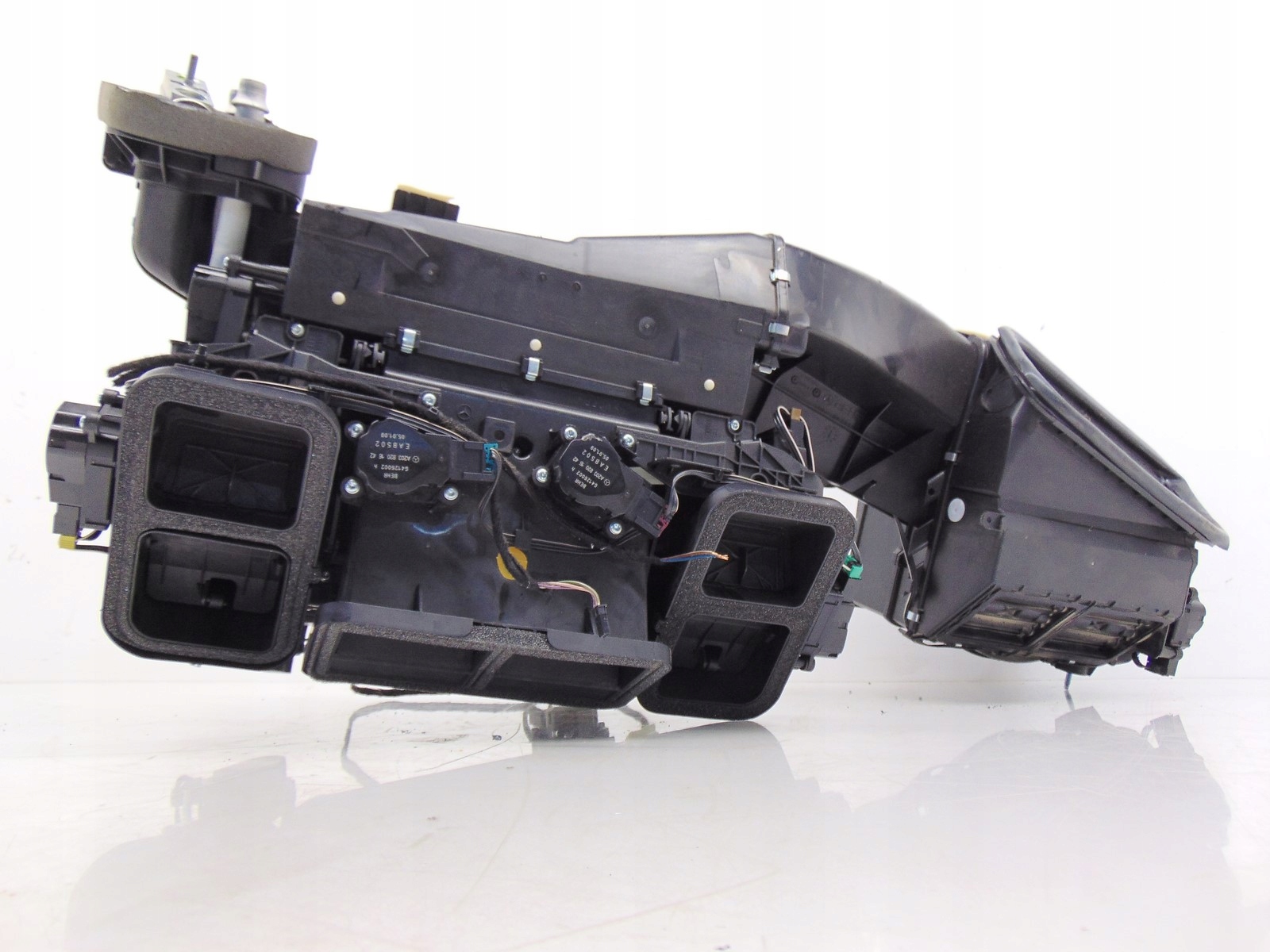 Нагреватель MERCEDES E-Class W211 2118300360
