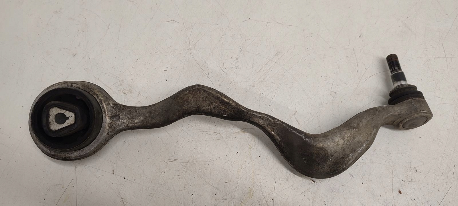 Querlenker vorne vorne links BMW E90 E91 LIFT 2,0D