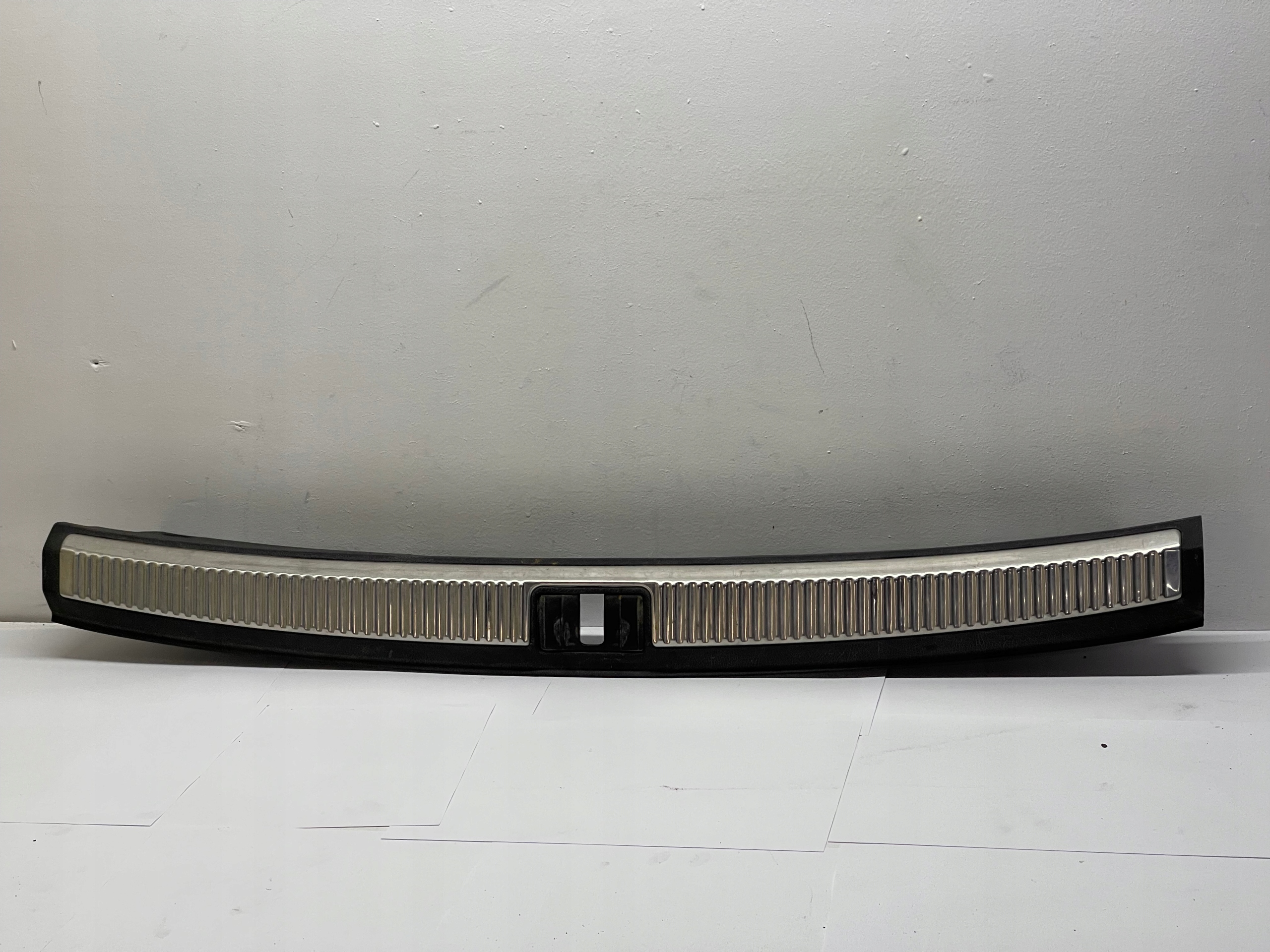 cover of the threshold boot Audi OE A4 B6 8E9864483
