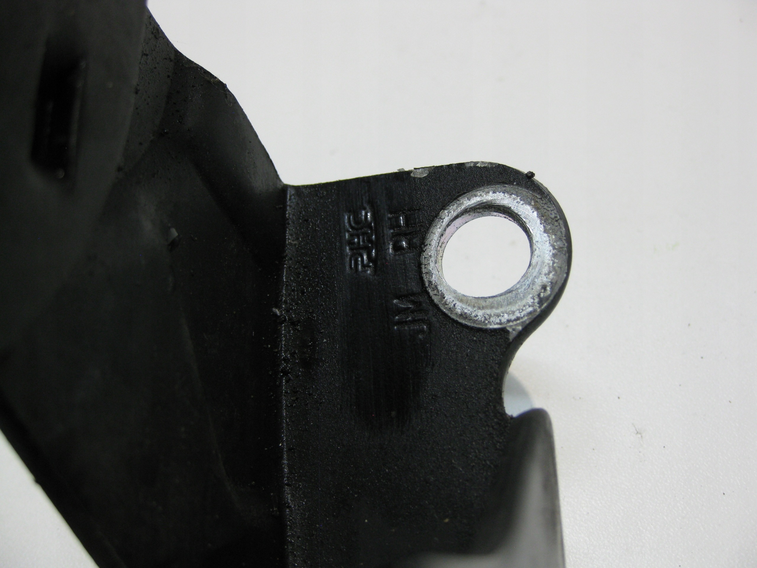 HYUNDAI TUCSON and 08R hinge bonnets right