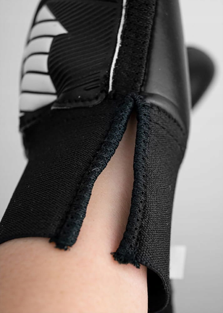 RĘKAWICE BRAMKARSKIE DLA DZIECI DZIECIĘCE JUNIOR REUSCH EURO 2024 Model Legacy Arrow Solid Junior