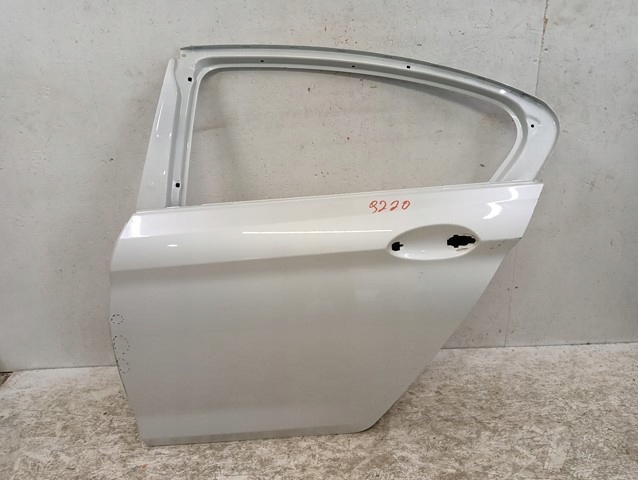 DRZWI LEWE TYLNE LEWY TYŁ BMW V 5 G30 SEDAN 17-