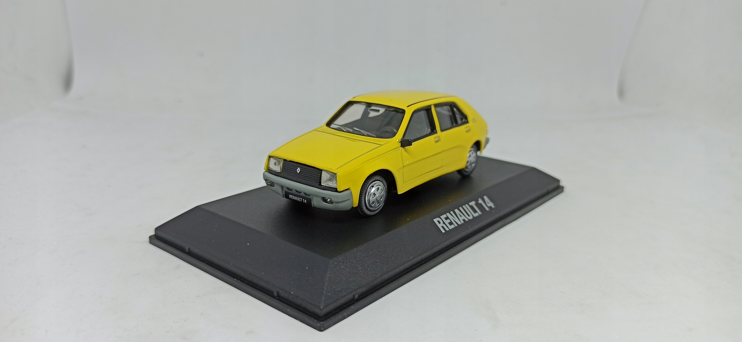 Renault 14 Norev 1:43