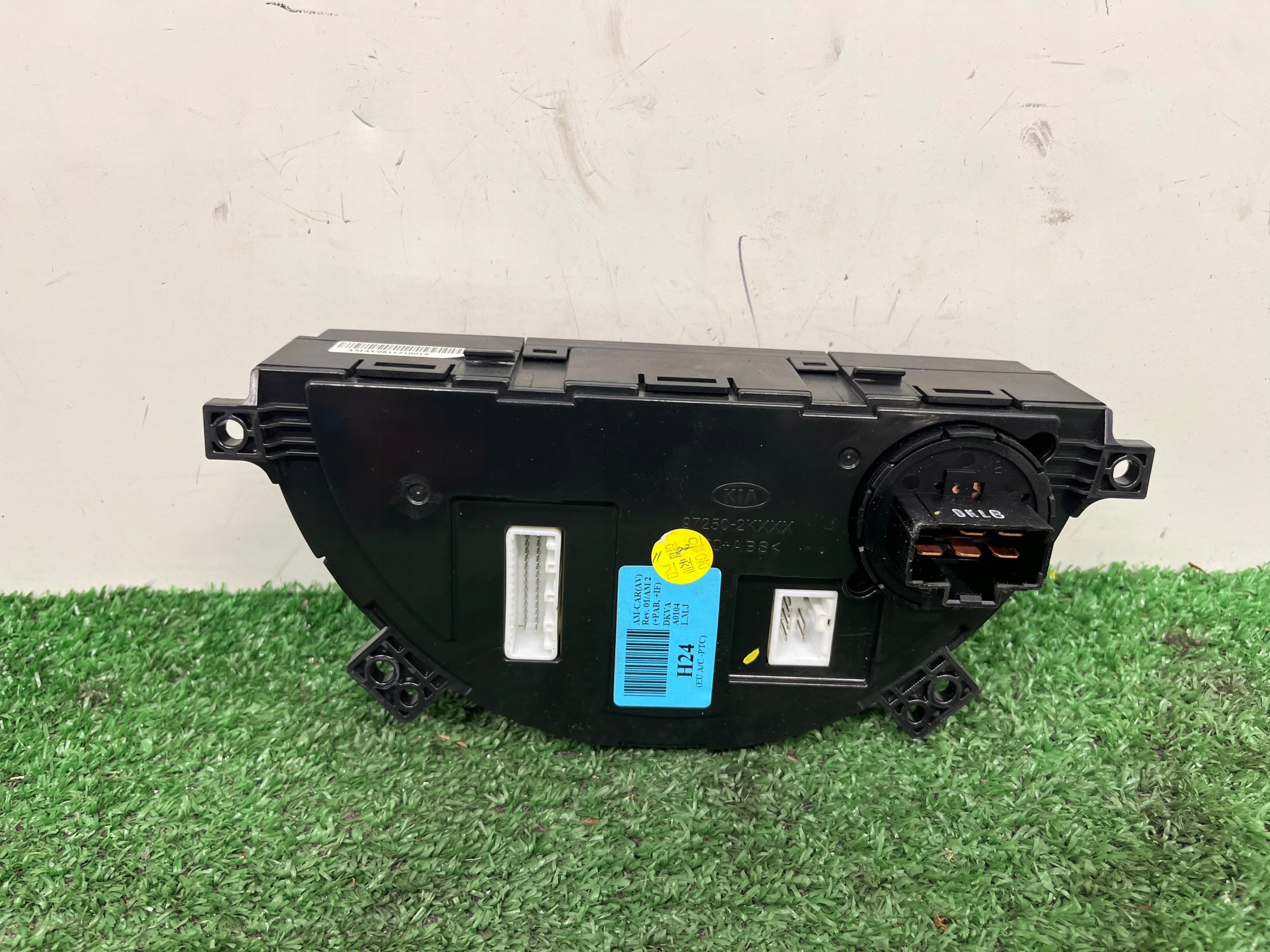 control panel air conditioning devices KIA SOUL 97250-2KXXX