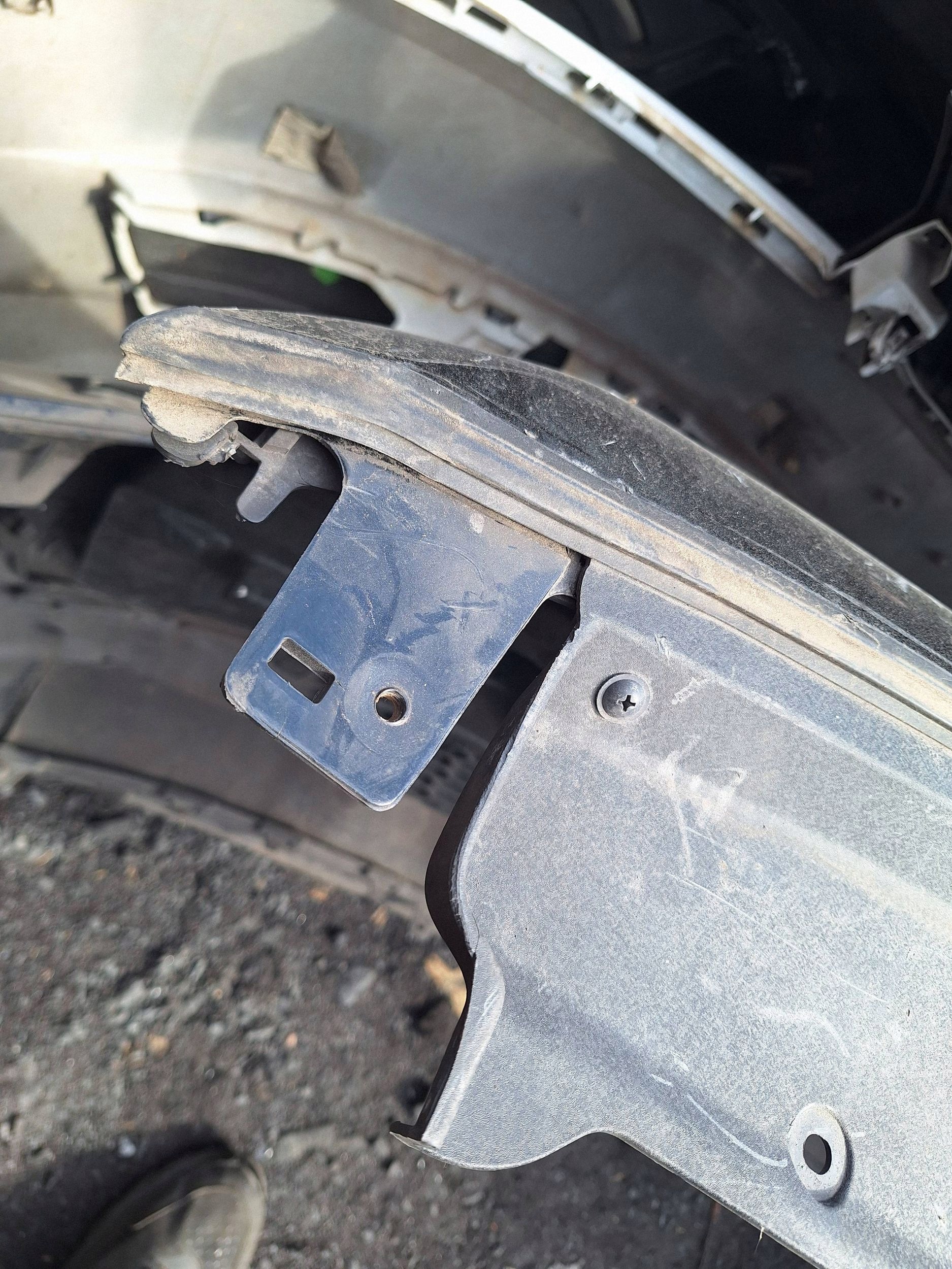 KIA CARENS IV 12-16 stoßstange 86511-A4000