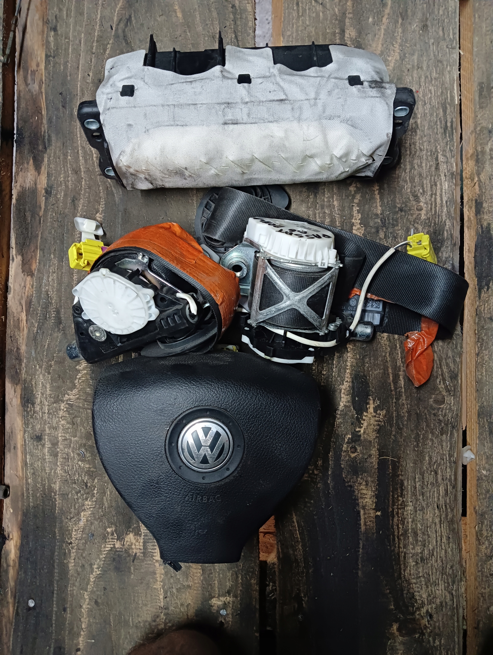 комплект подушек с vw PASSAT B6| 3C1857706R