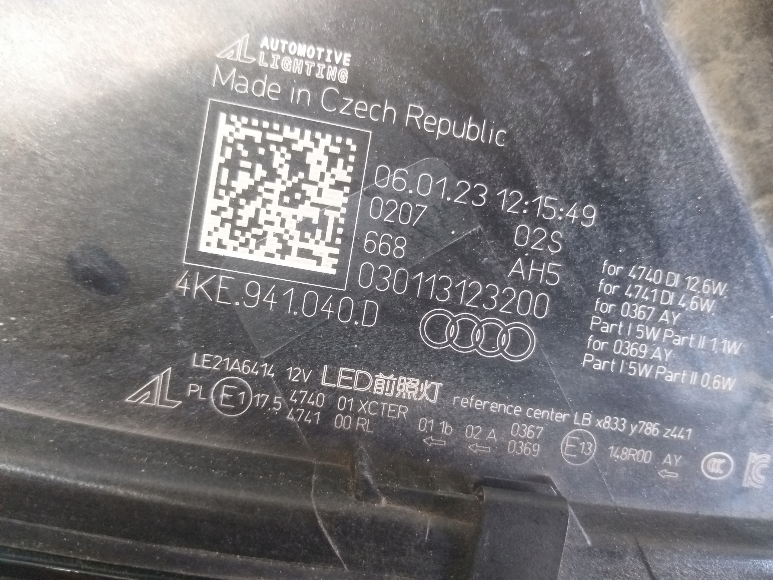 feu avant droit AUDI E TRON FULL LED 4KE941040D