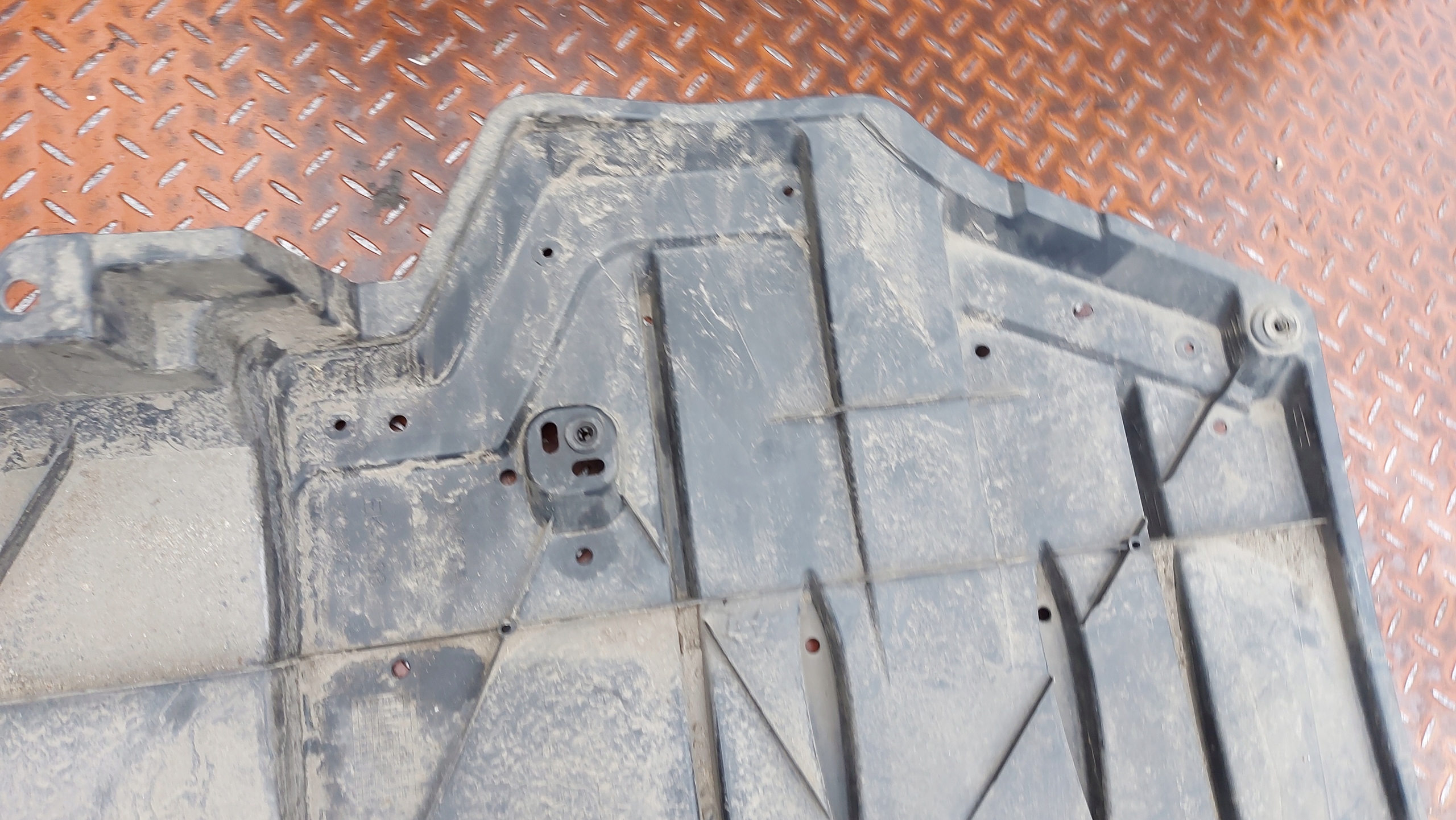 cover below bumper chassis rear rear part TOYOTA COROLLA E16 E18 13-19