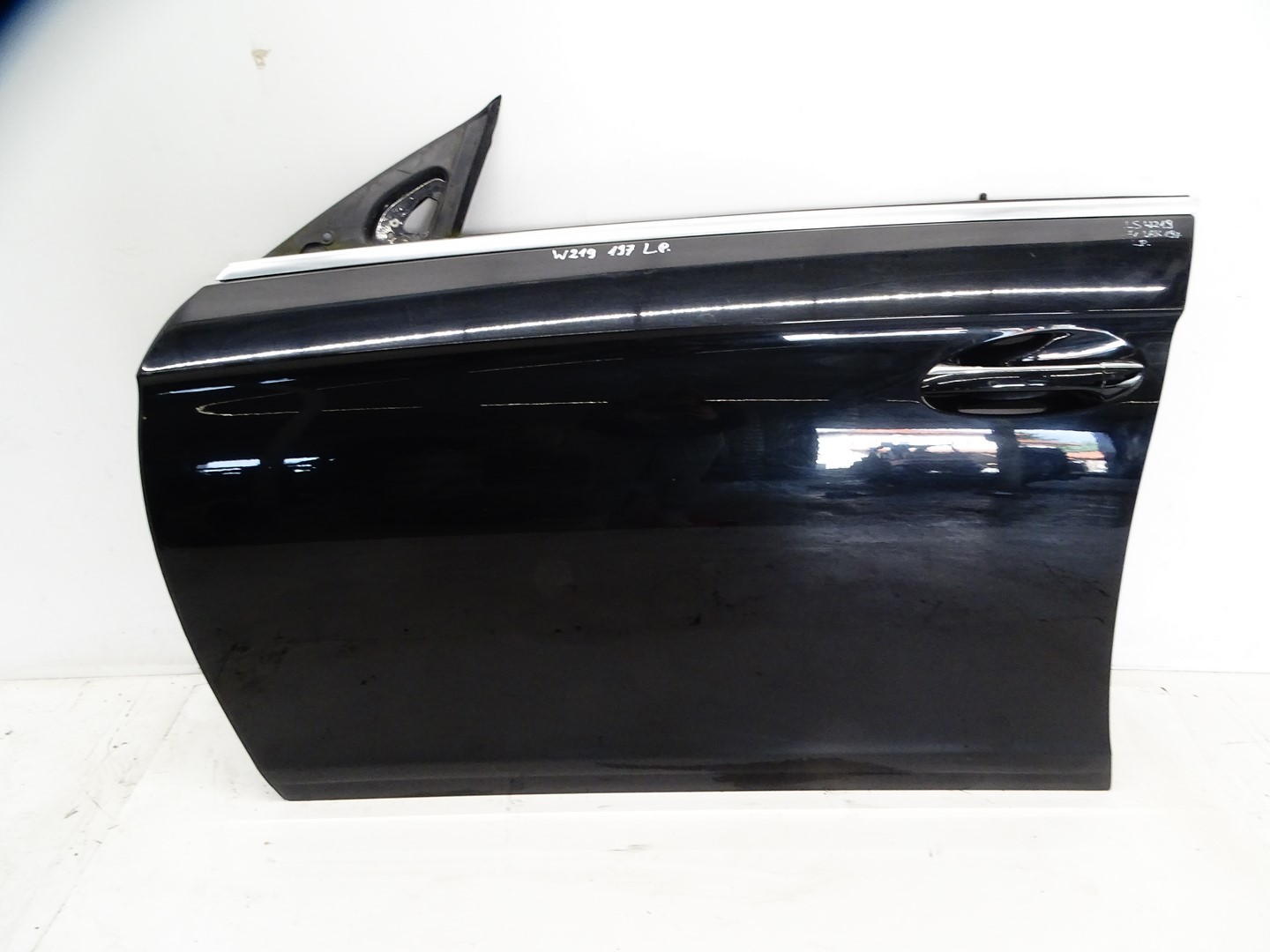 door left front left front MERCEDES CLS W219 197
