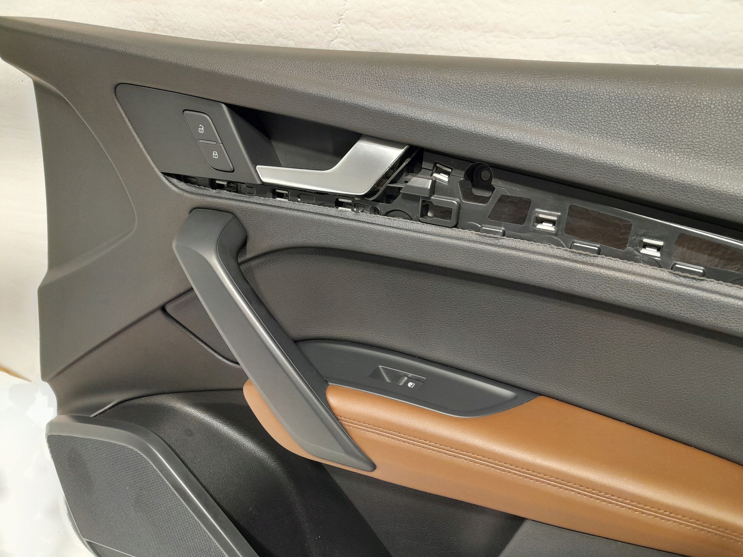 AUDI Q5 80A upholstery side door right front 80A867134