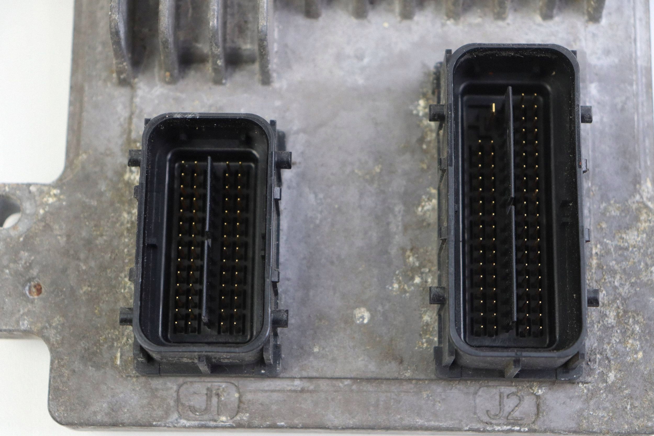OPEL INSIGNIA A module unité de commande électronique uce moteur 1.8L YSXL 12632592 12621466