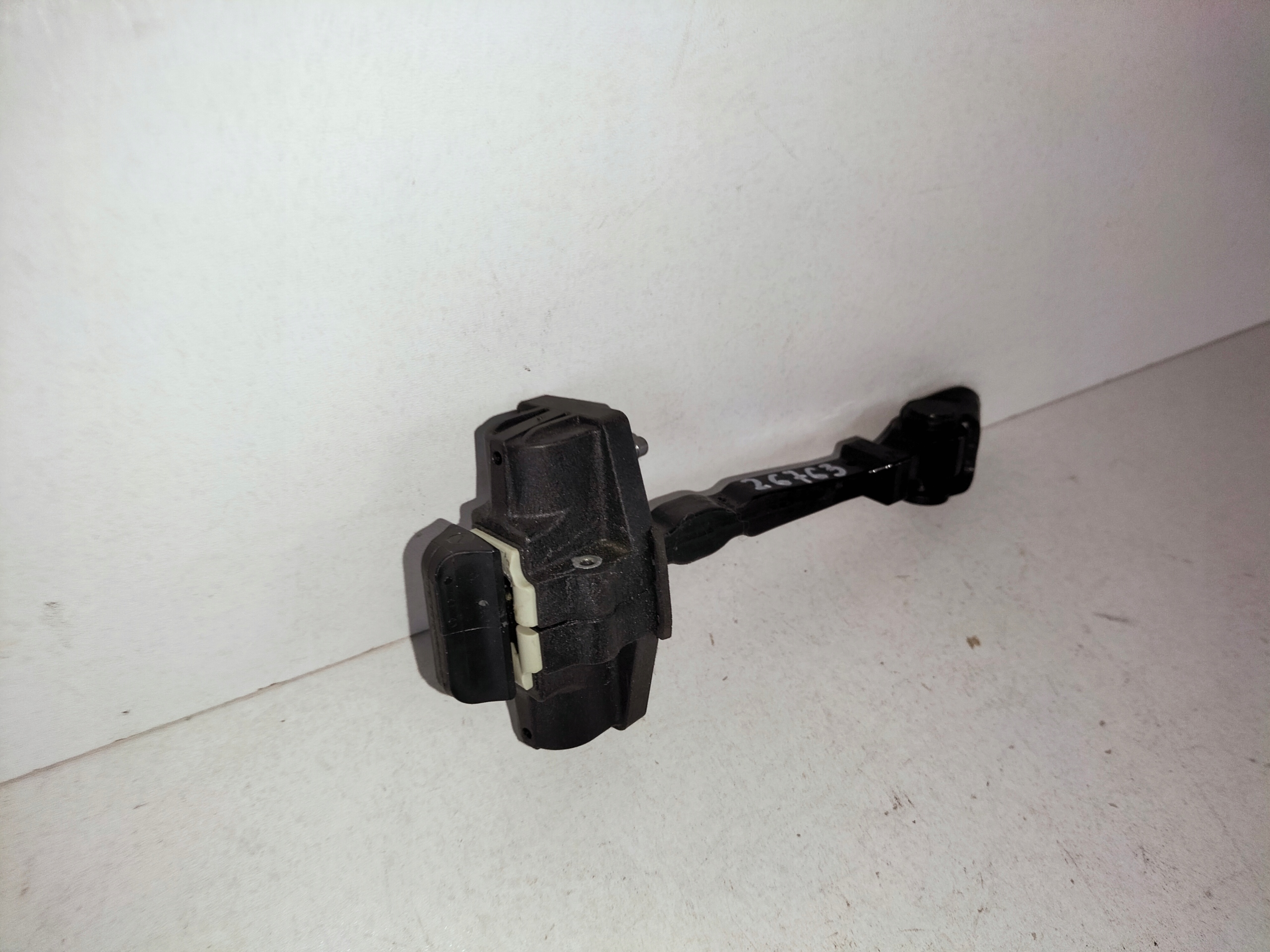 limiter door front RENAULT CAPTUR and 13