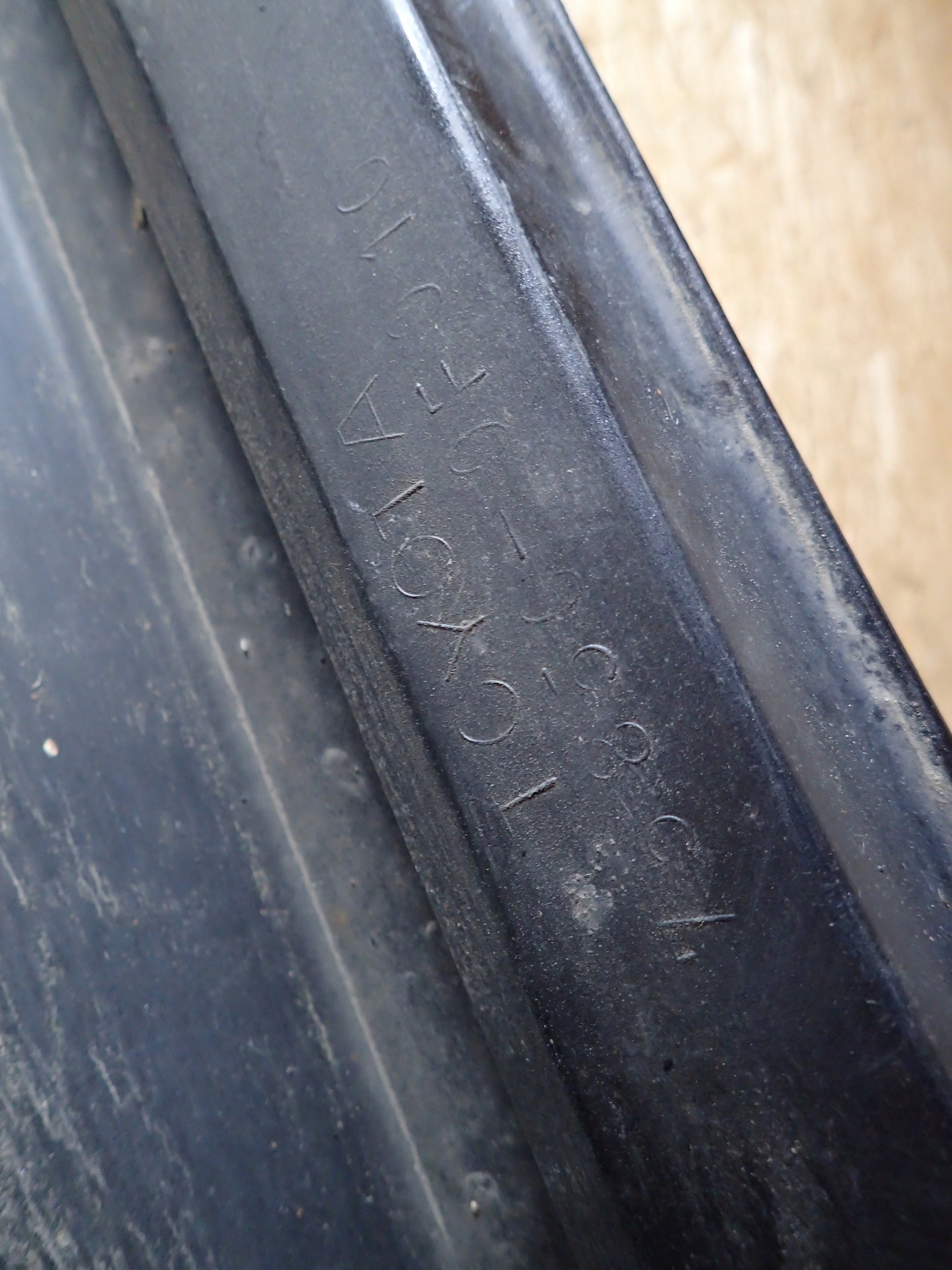 PRÓG LISTWA PROGOWA PRAWA TOYOTA COROLLA VERsO 04- Jakość części (zgodnie z GVO) O - oryginał z logo producenta pojazdu (OE)