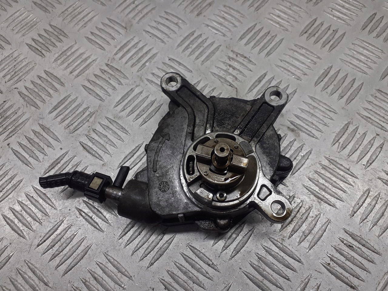насос вакум TOYOTA COROLLA VERSO 2.2 D4D