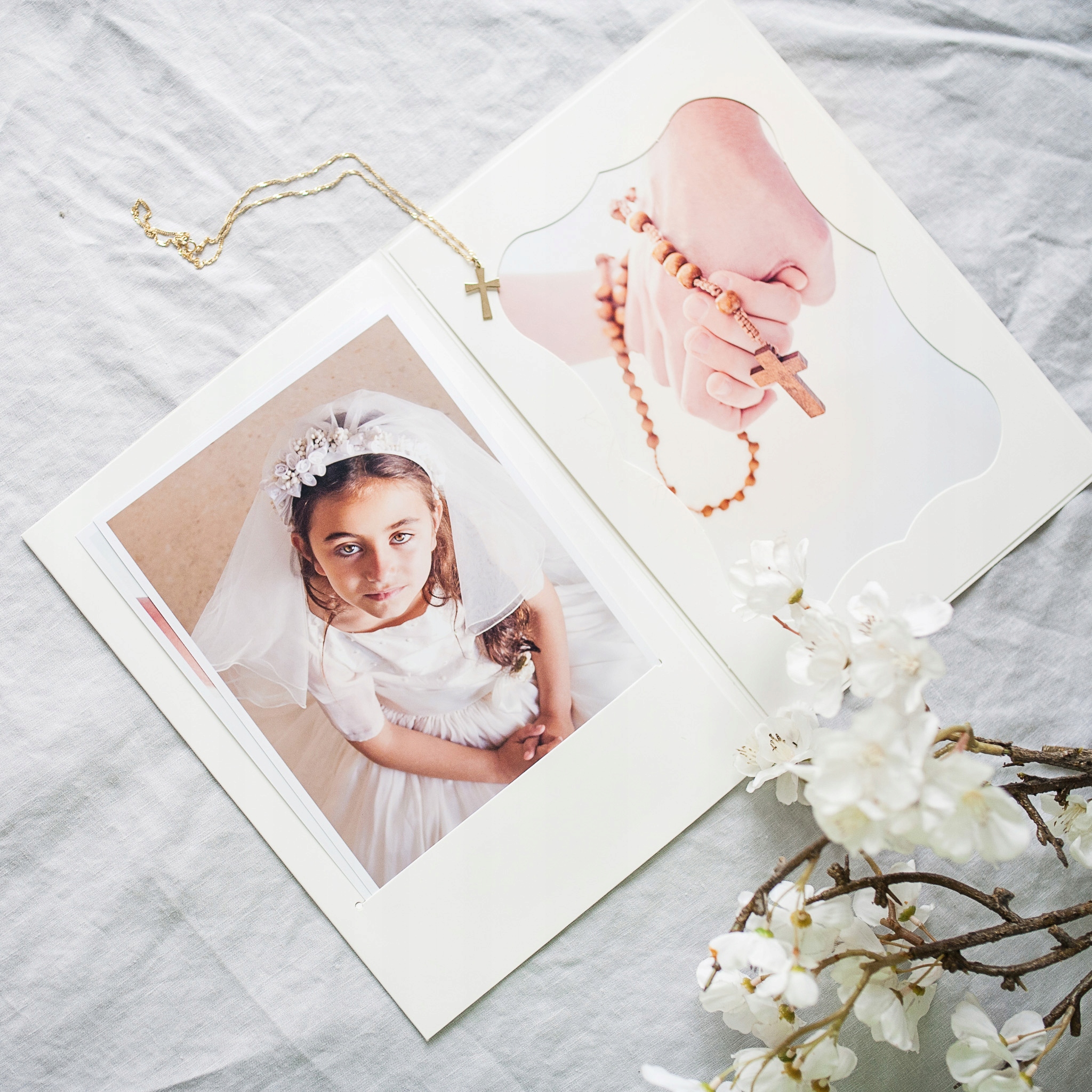 Biały album harmonijka jamnik 13x19 do 12 zdjęć komunia chrzest