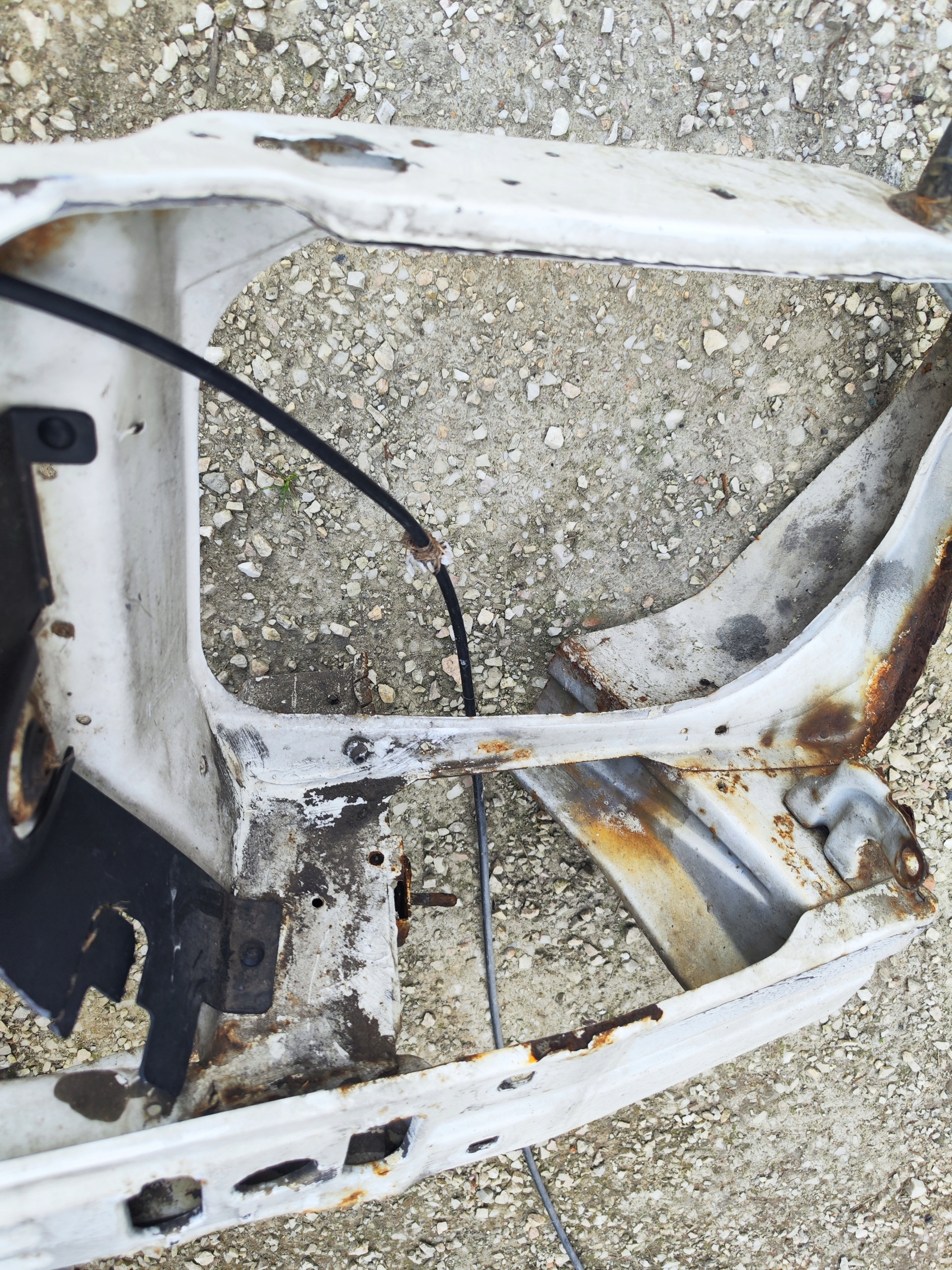 mercedes w124 support panel for radiators pillar of a bumper front