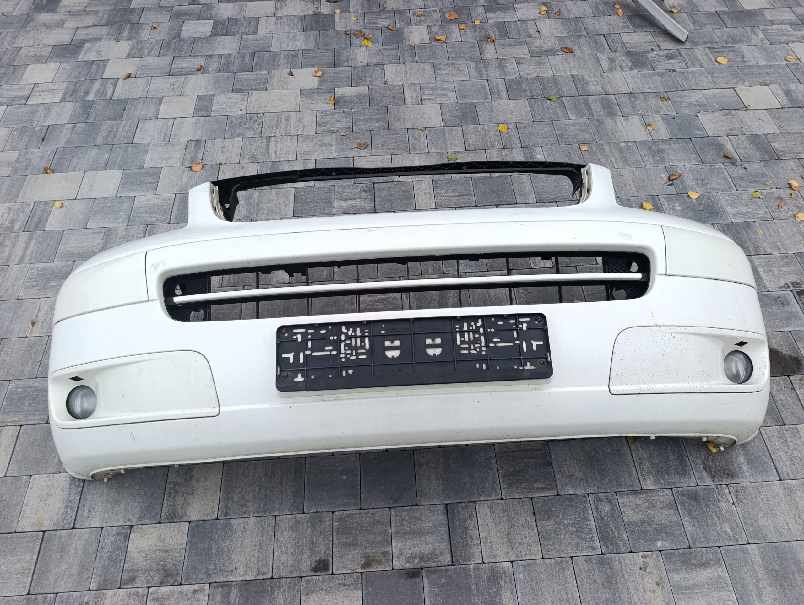 front bumper front VW T5 MULTIVAN complete bialy