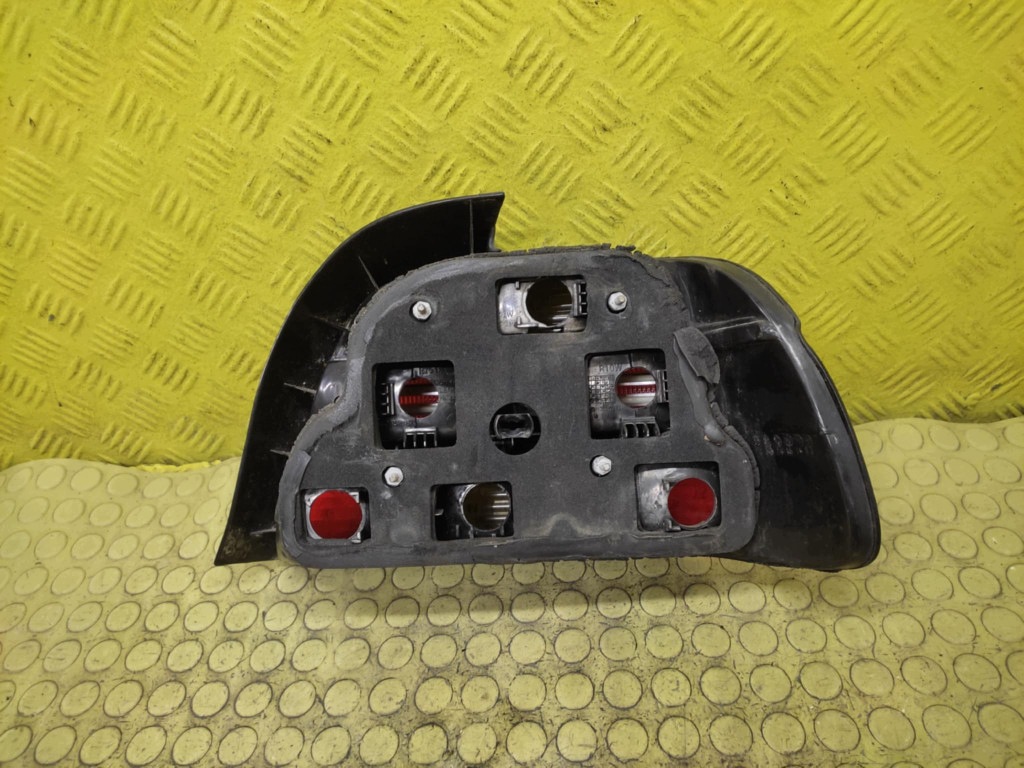 BMW E39 light left rear part