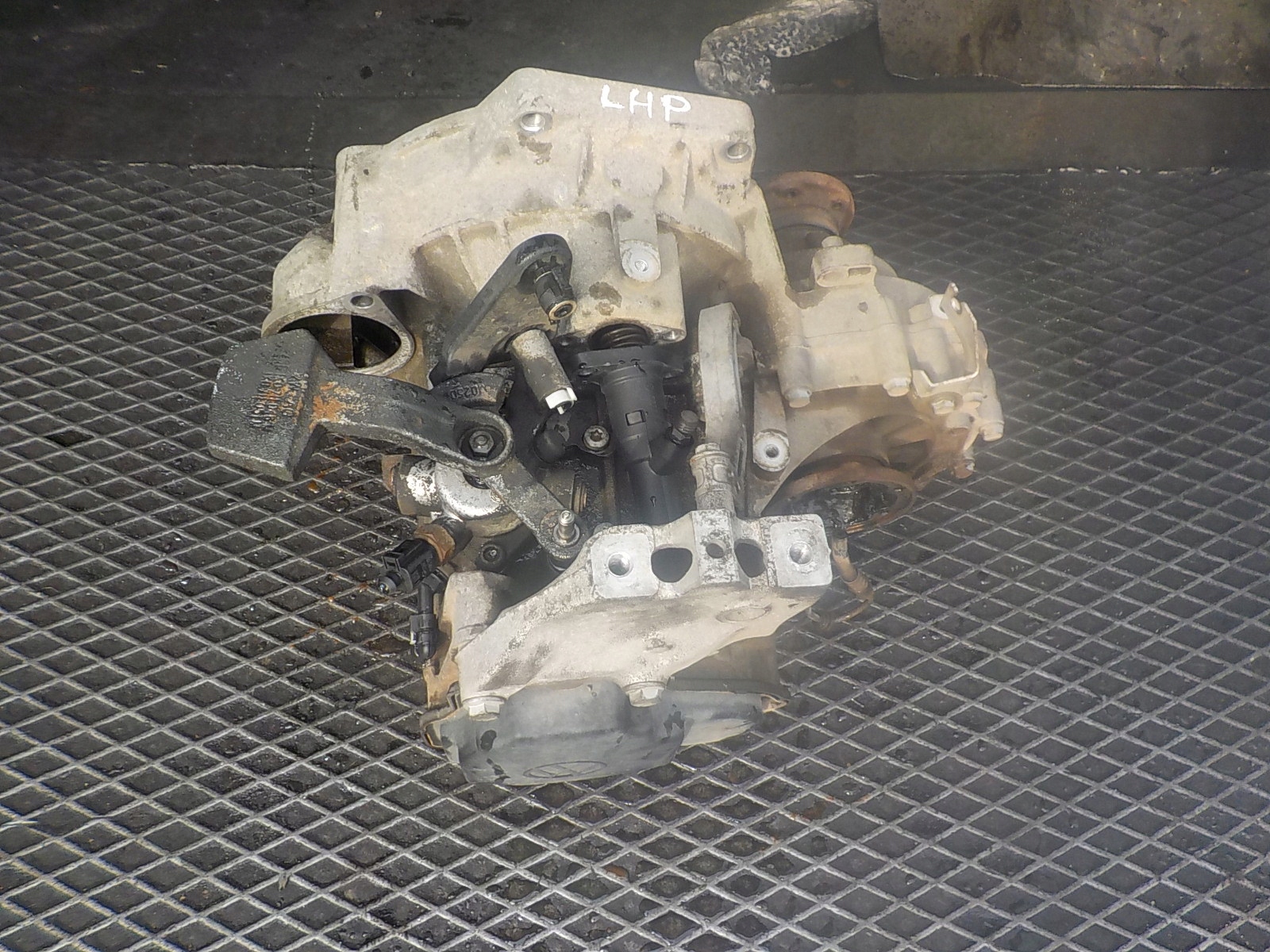 VOLKSWAGEN PASSAT B6 2.0 TDI Getriebe LHP